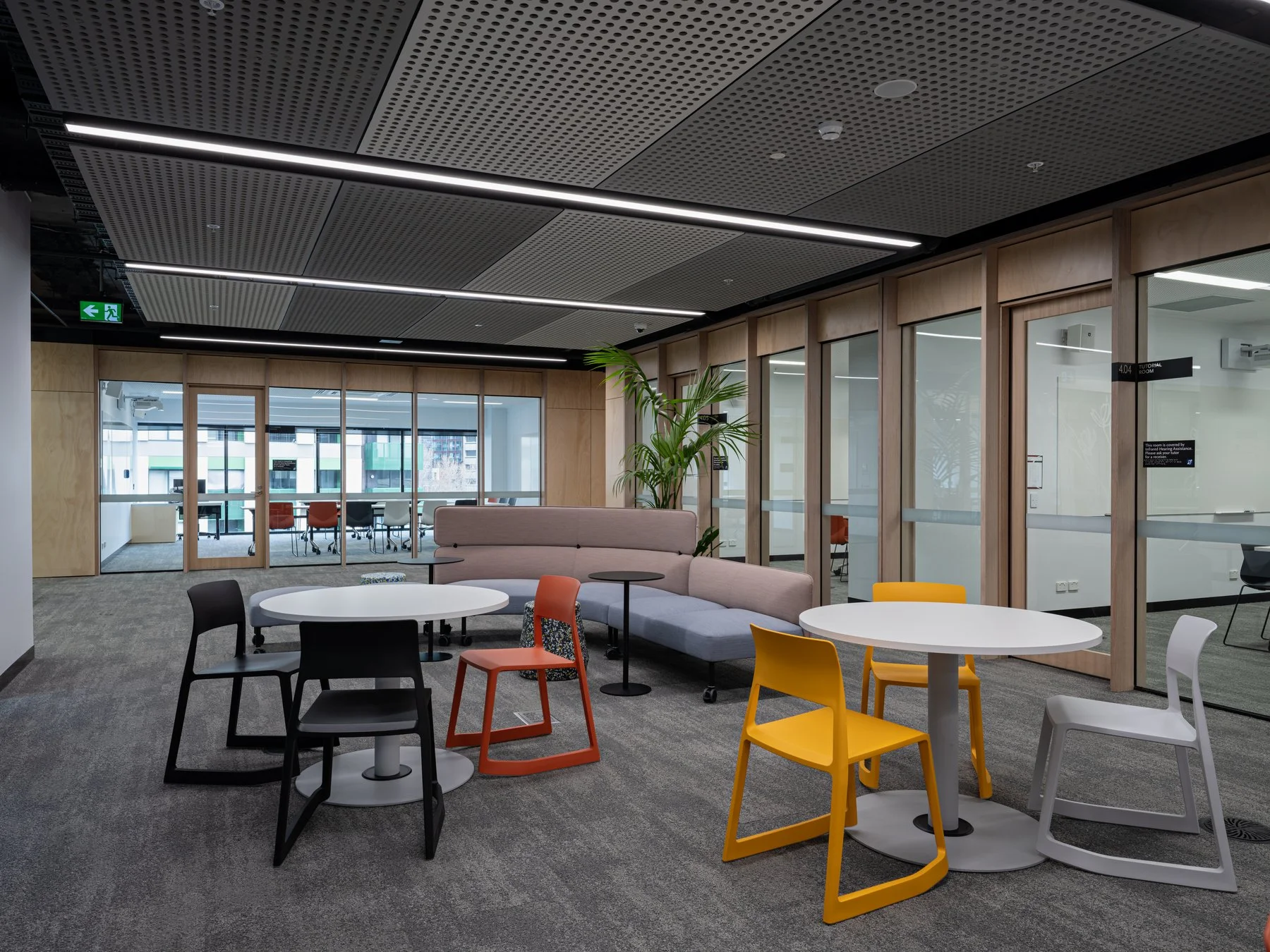 Trinity 200VictoriaSt_011_(1800).jpg