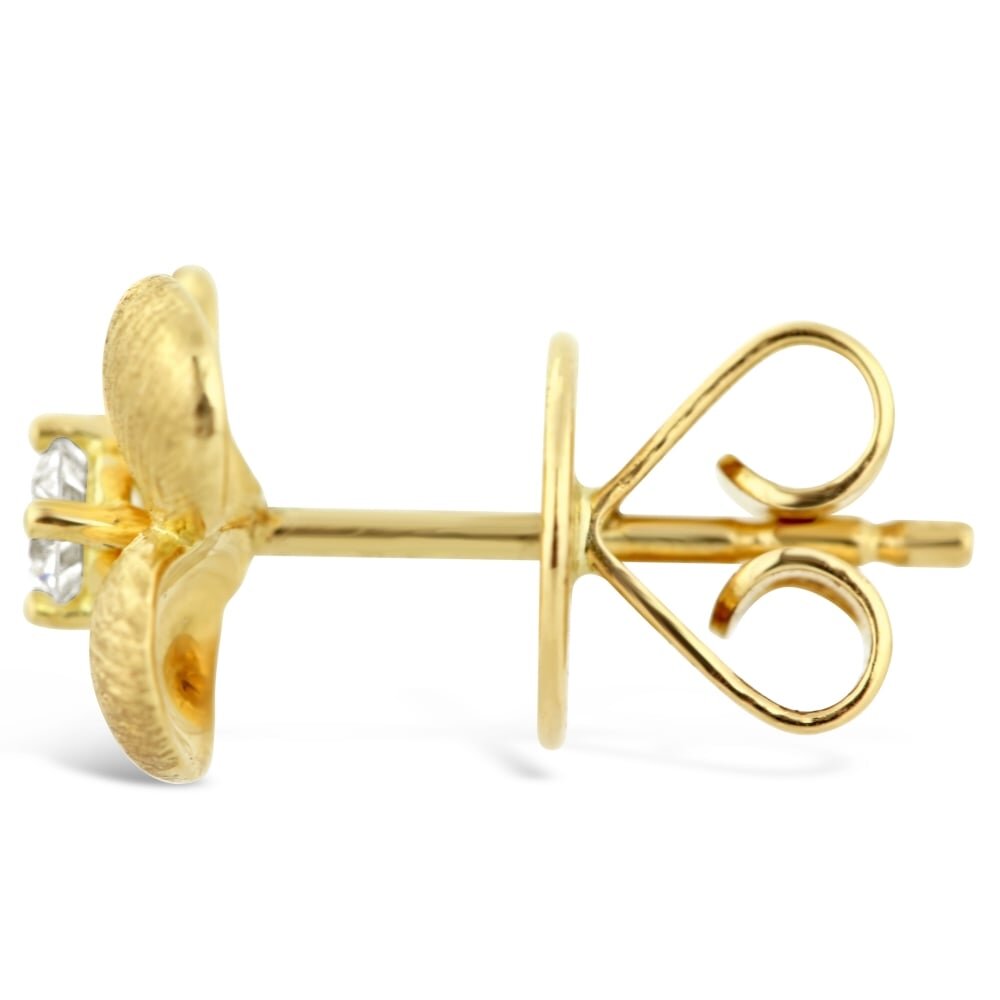 18ct Yellow Gold Diamond Flower Stud Earrings DOM-LGE148PR Chapter 79