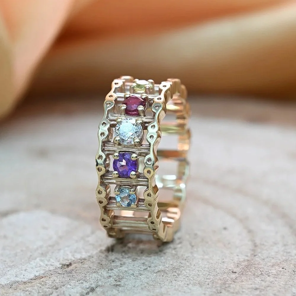 Baker_pillar+ring_Img211_L.jpg