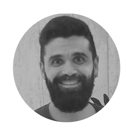 TIAGO OLIVEIRA | I do not like to describe myself but I do like to help projects that I identify myself with to come alive and be part of the change. And with that, to contribute to a better planet.