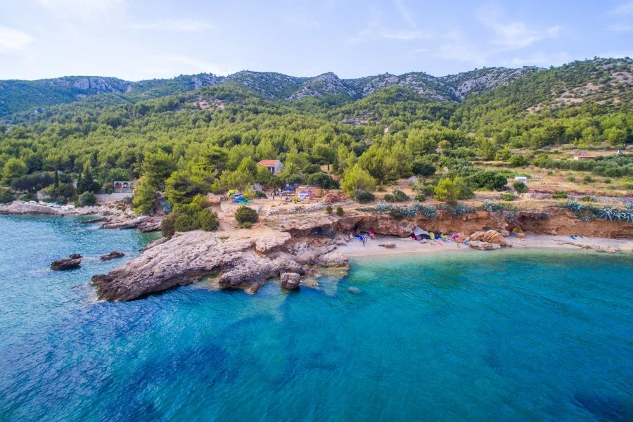 Beach_Nature_Hvar.jpg
