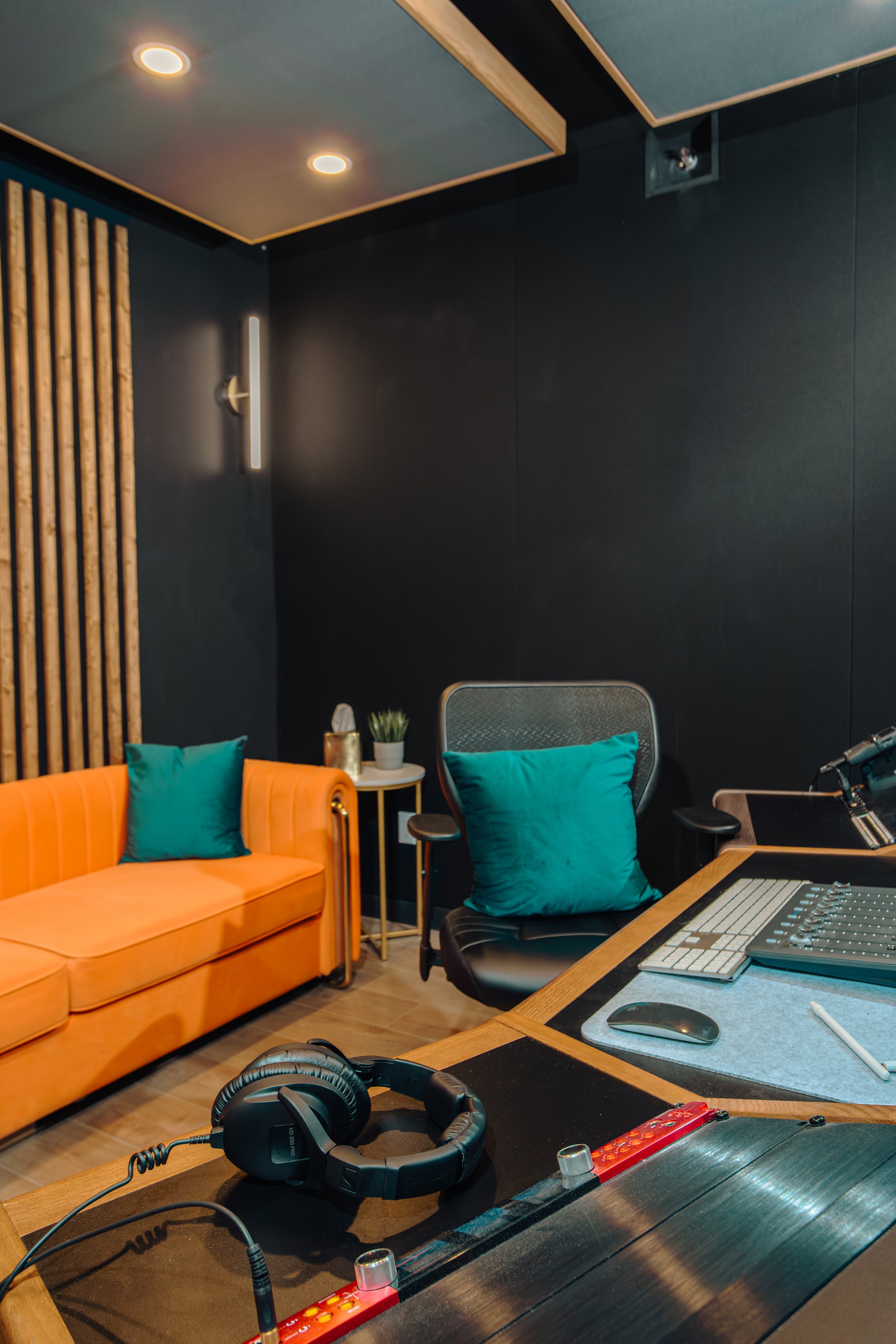 How Smart Producers Are Using January to Lock in Better Sound Partners for the Year Ahead