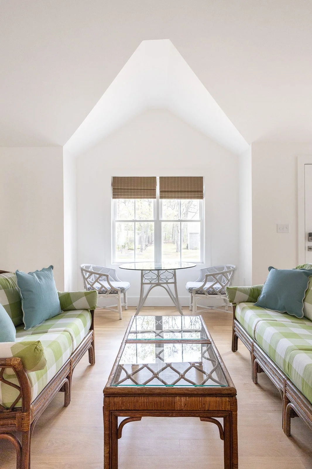 A bright idea at the #preppyhollowhouse