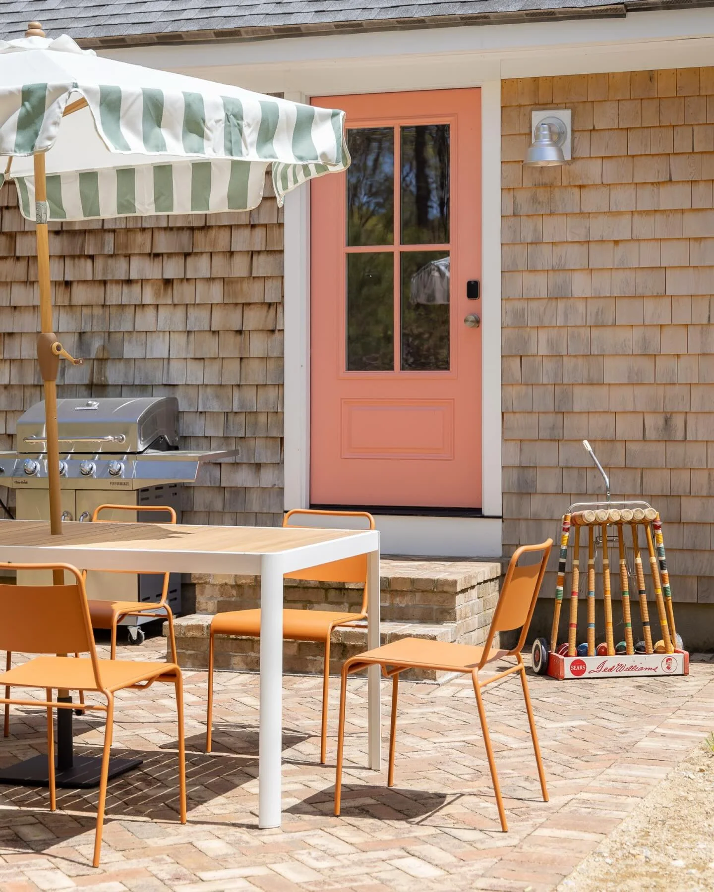 it may be cold and snowy out here in New England, but we are dreaming of warm summer days spent at the #preppyhollowhouse, enjoying a classic Cape Cod summer. when updating the exterior, we removed the small deck on the back of the house and replaced