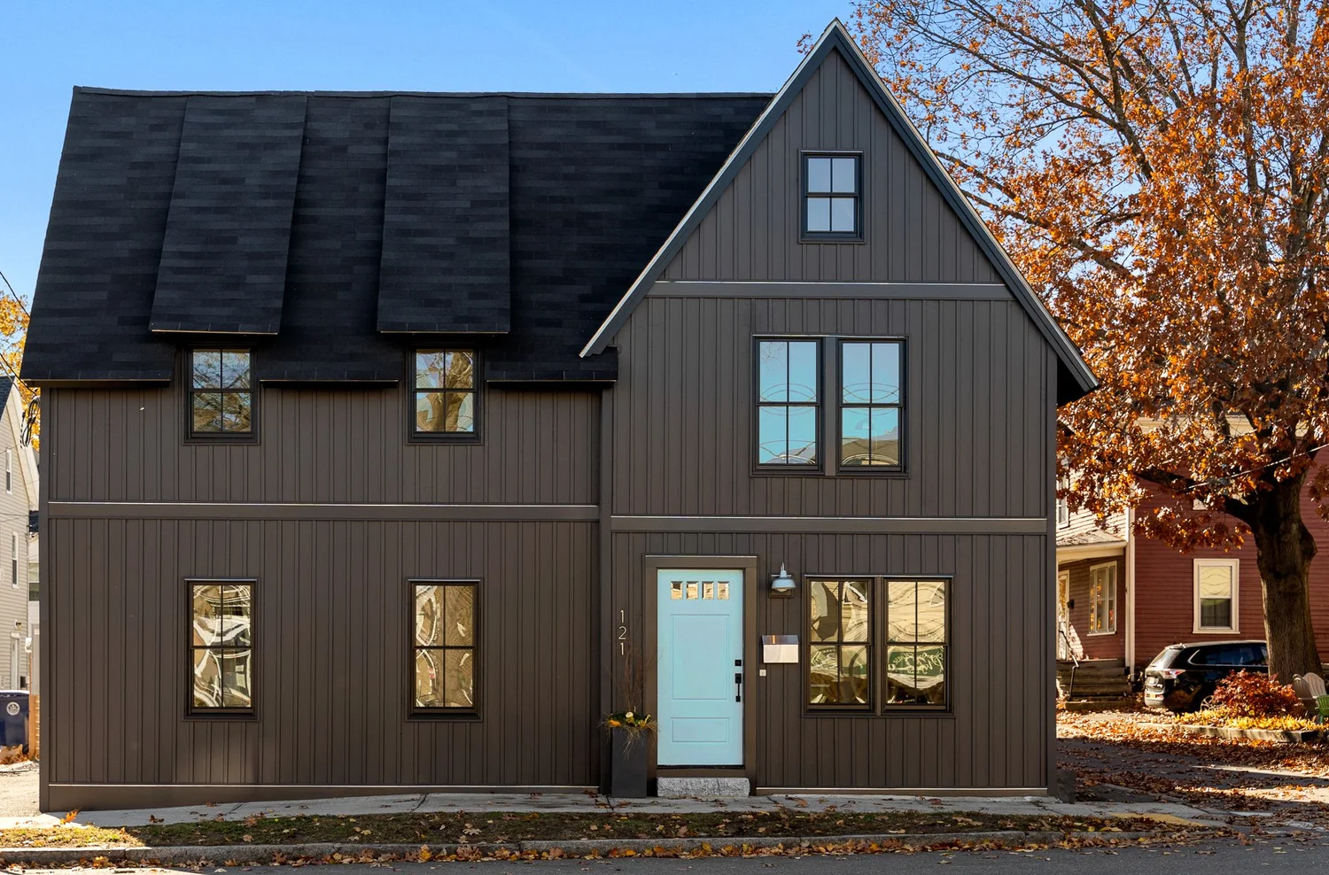 Putting the #witchymodernhouse on the map — Dwell October