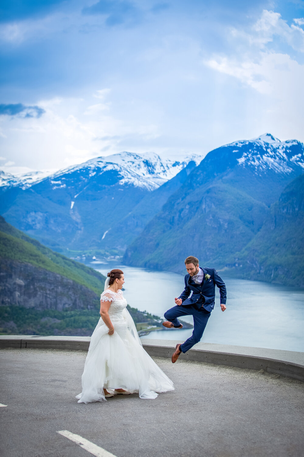 Flåm-Weddings-&-adventure-elopements-destination-6.jpg