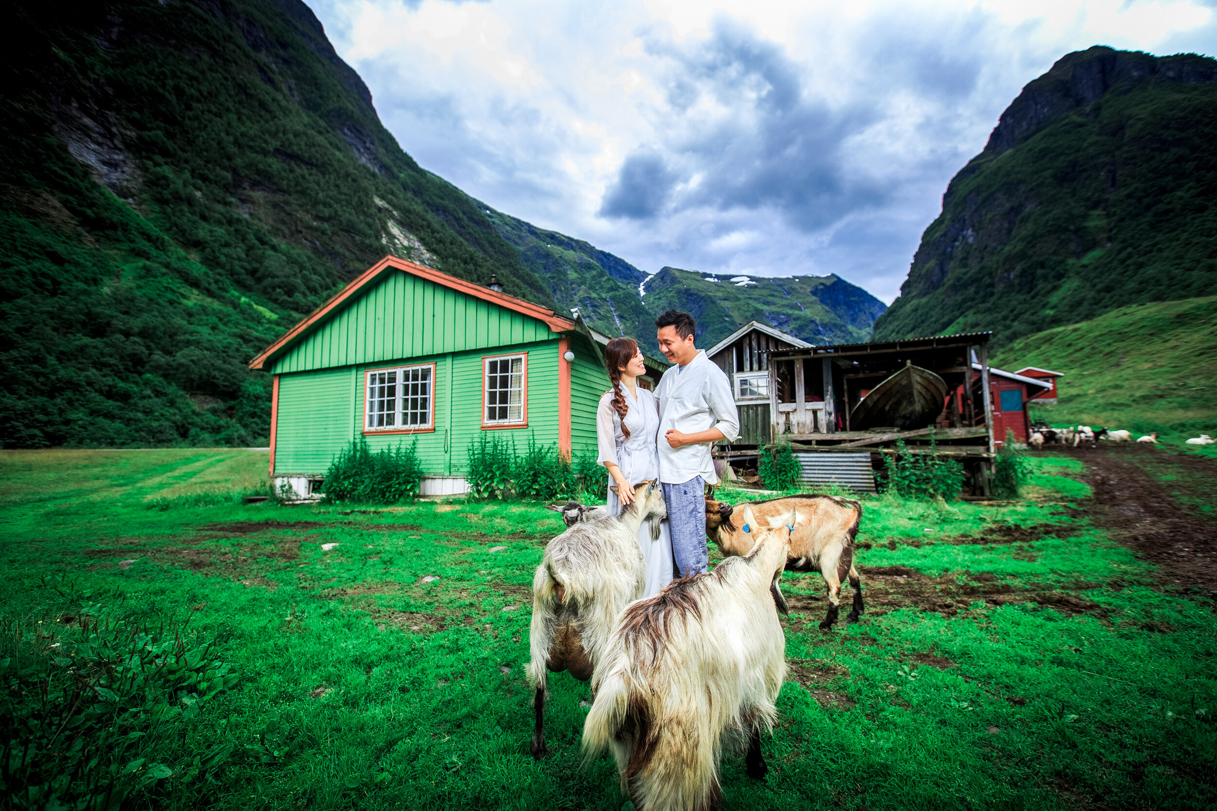Undredal-Elopement-photography-with-goats-3.jpg