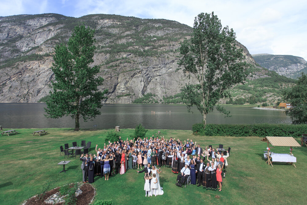 Lærdalsfjorden-Traditional-Norwegian-wedding-with-fjord_and_gardens_1.jpg