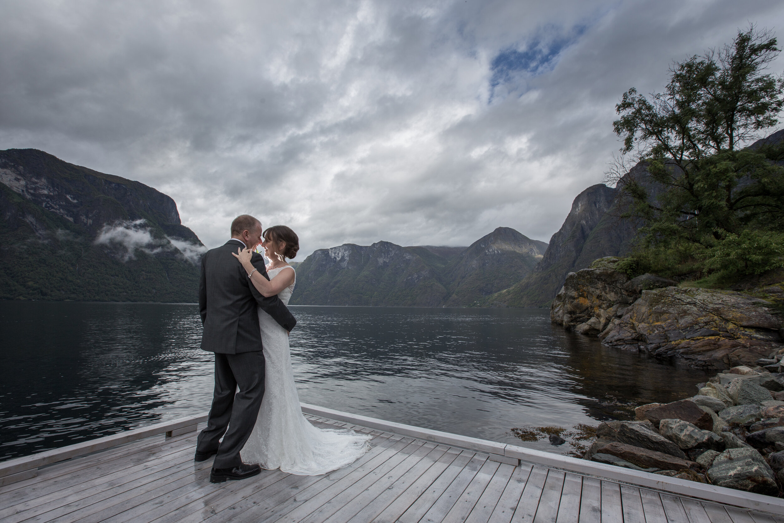 Aurland-Perfect_for_fjord_summer_elopements_&_weddings_from_2_people_to_100_7.jpg