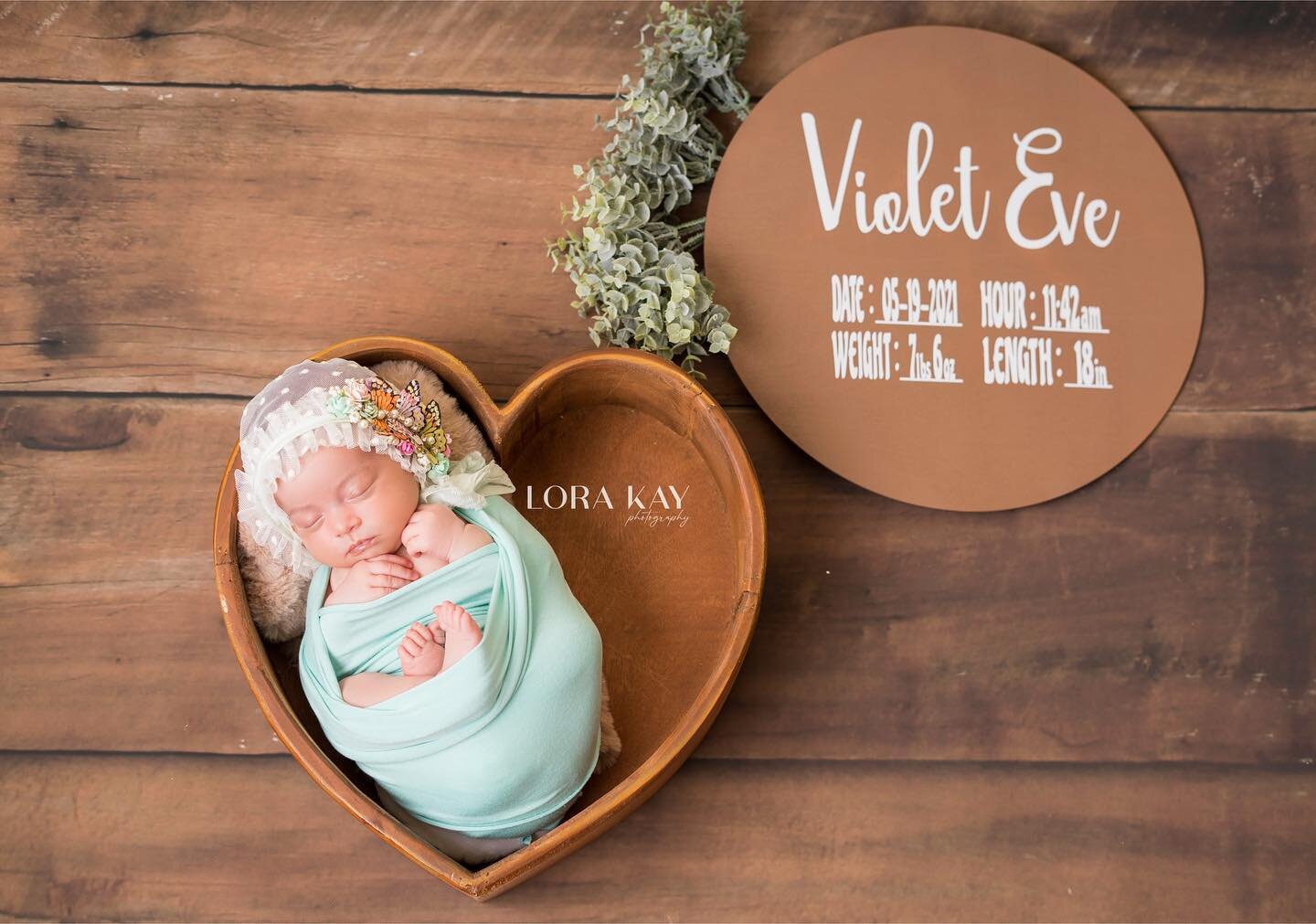 Violet 💜
Such a beautiful baby 🥰 
Sign by @jn_craftcreation 
#newbornphotography #lorakayphotography #lorakaynewborn #lorakayphotos #babyfever #summercolors #butterflies #newbornphotography #explorepage #explore #sweetdreams #njphotographer #flphot