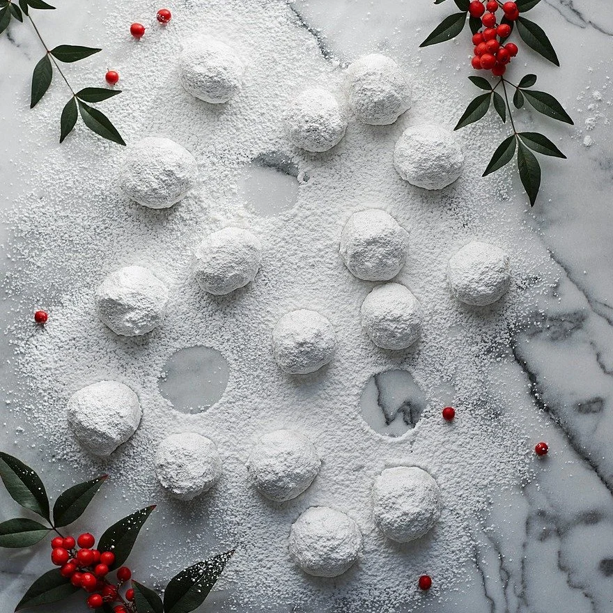 ✨Day 20 of 24 days of Holiday Cookies! ✨
📷12460415 &copy;StockFood/Fred + Elliott Photography
#linesangles #stockphotography #imagelicensing #artbuyer #holidaycookie #christmascookie