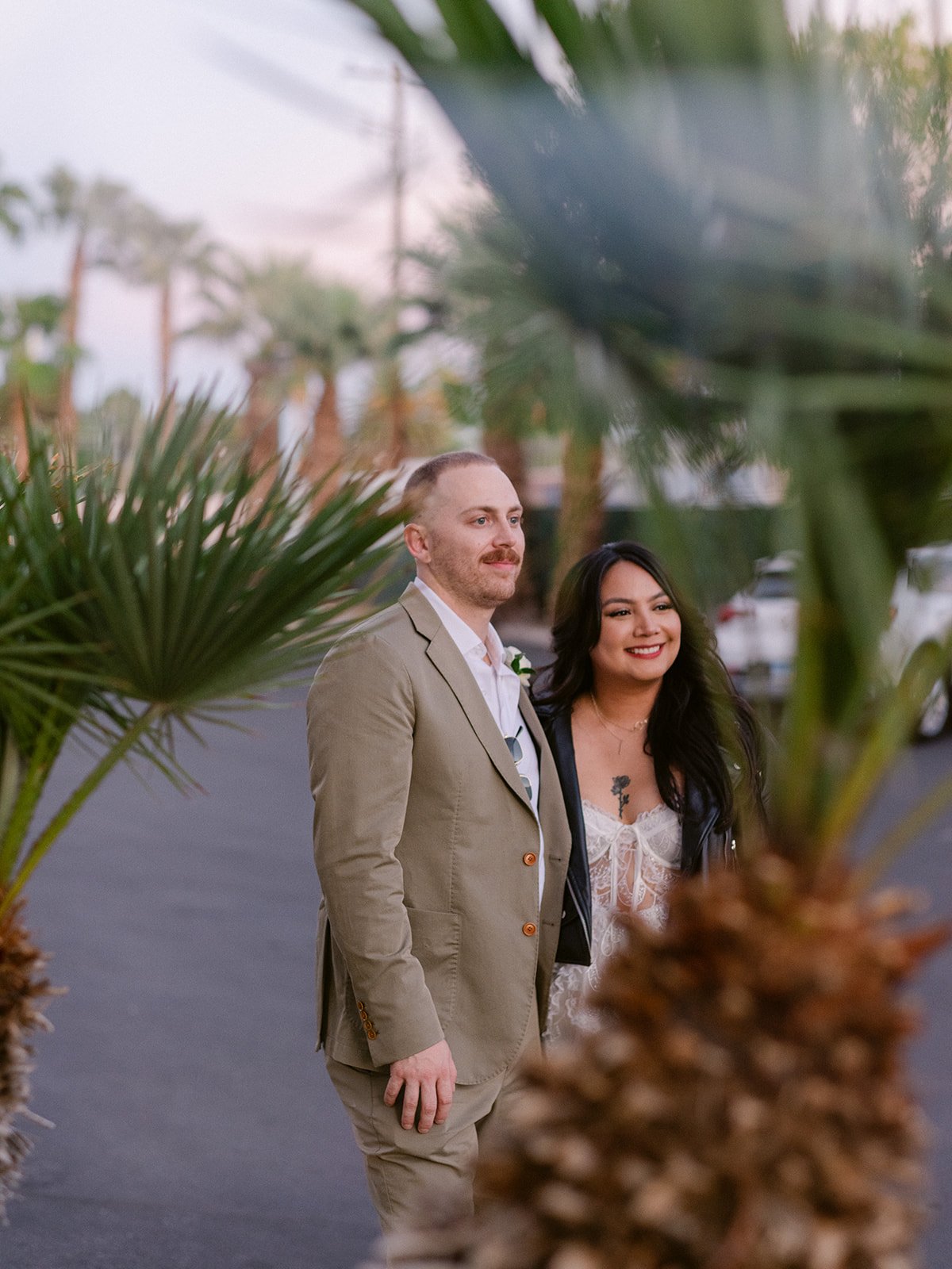 0210-DSCF9349-michaela-joy-photography-elvis-vegas-white-chapel-elopement_websize.jpg