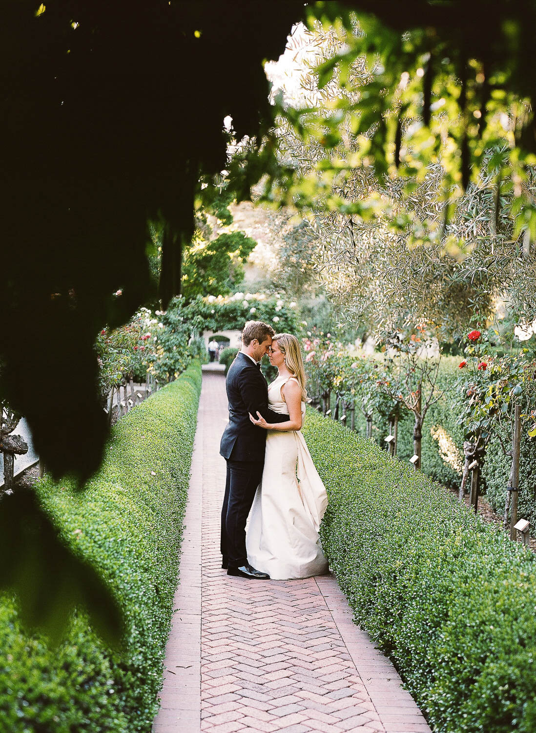 115-stanford-california-engagement-wedding-fine-art-film-photography-michaela-joy.jpg