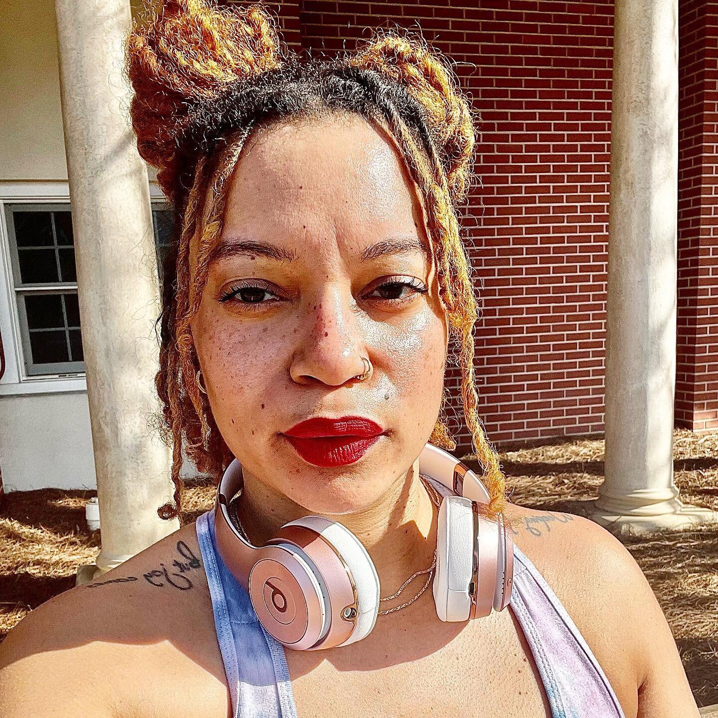 Glowing and feeling good. I missed myself but I&rsquo;m glad she&rsquo;s coming back. Haven&rsquo;t had somber/depressed mood or a crying spell in 8 days straight. My appetite, energy and motivation is 80% back. And my mile jog is getting faster (eve