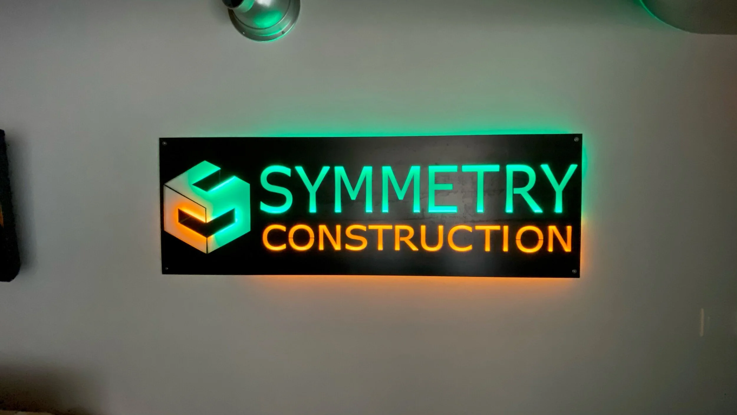 symmetry sign.jpg