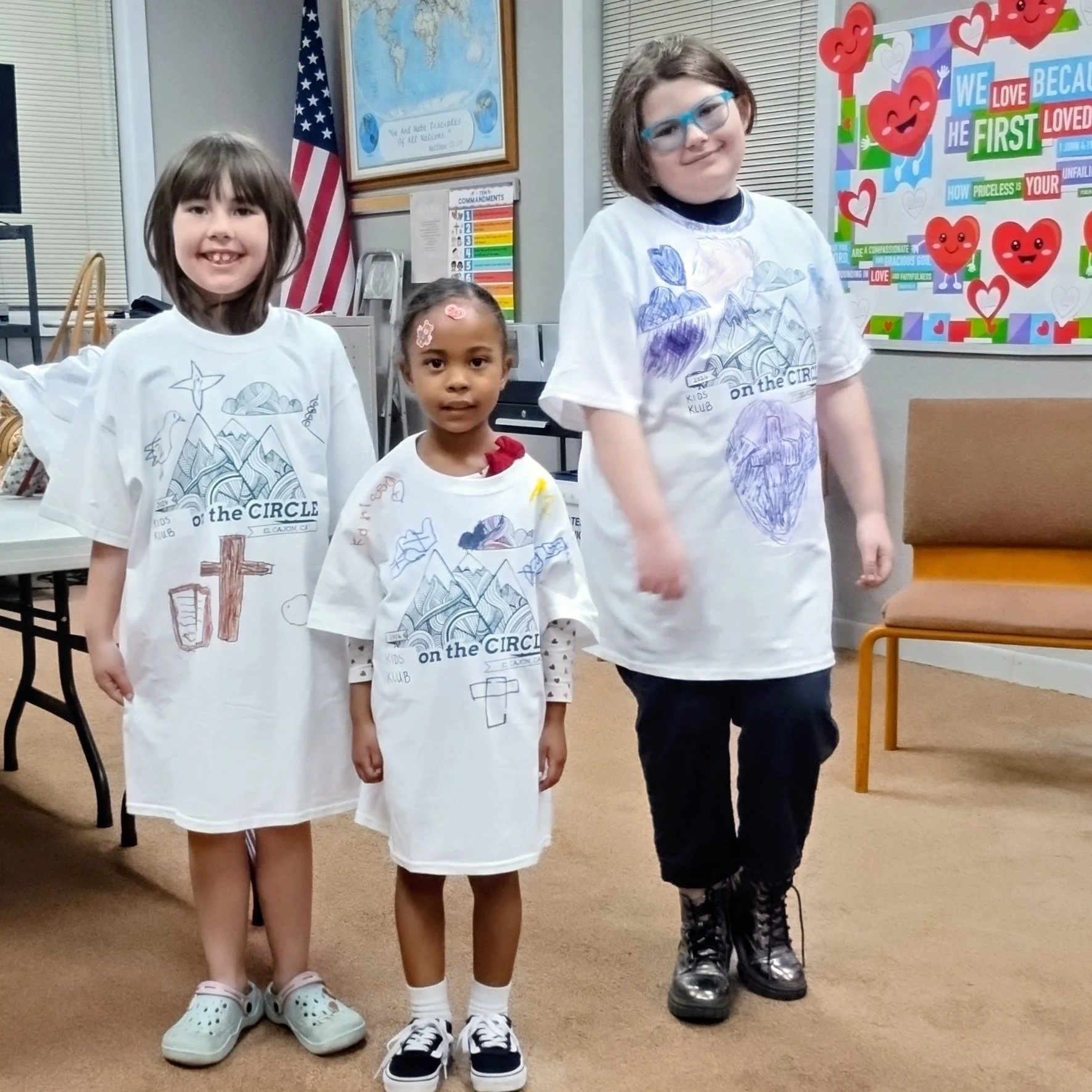 Kidz Klub started out the year full of creativity and fun! We are grateful for all of the volunteers who joined us this past month to help the kids harvest their vegetables from the Community Garden, paint their own Kidz Klub t-shirt, make handmade V