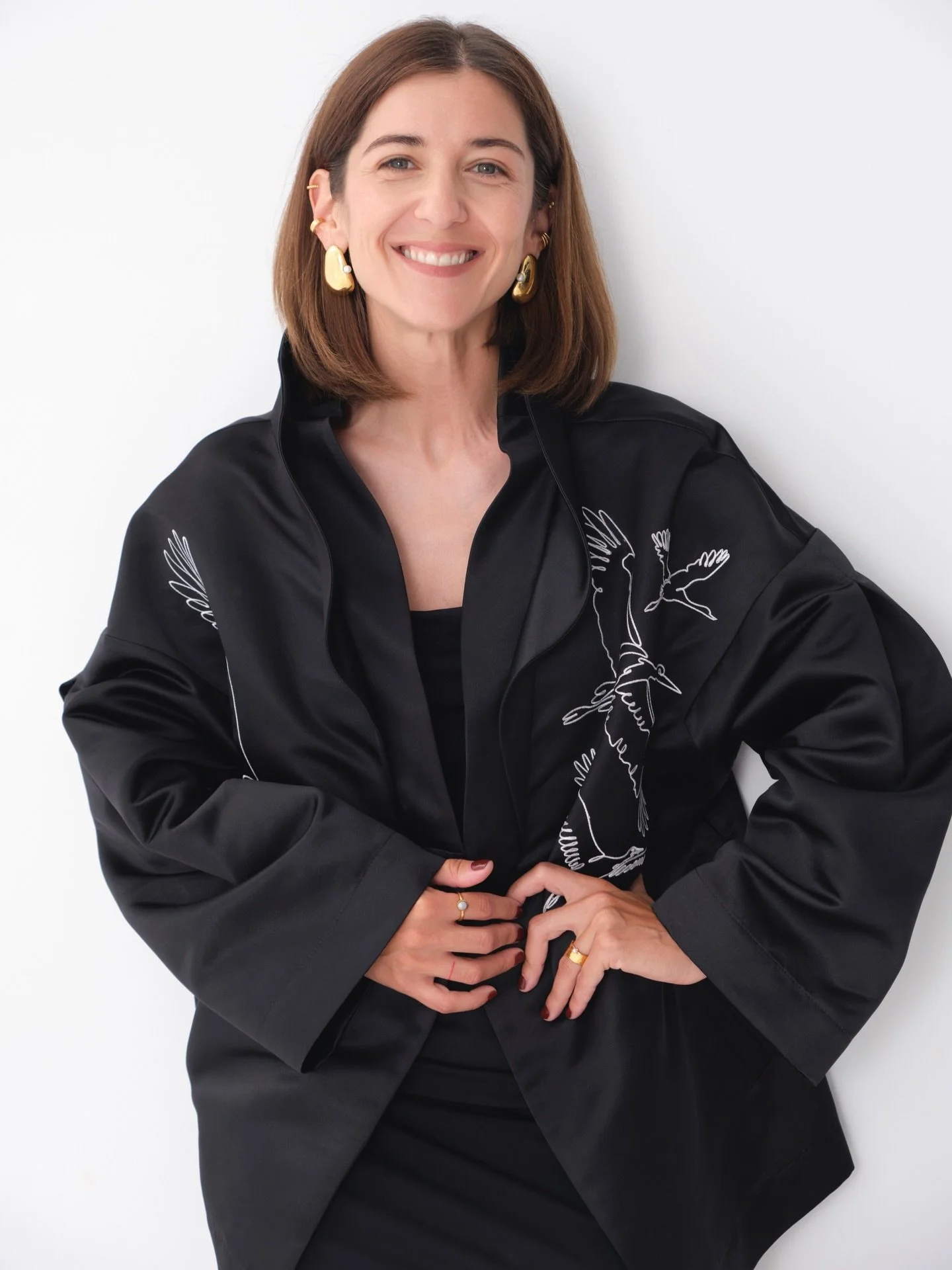 В новом году говорим &laquo;да&raquo; вещам, которые остаются с тобой надолго.
А рекомендуем это сделать в кимоно KARDASH &mdash; носить, комбинировать, жить.

kardash.co