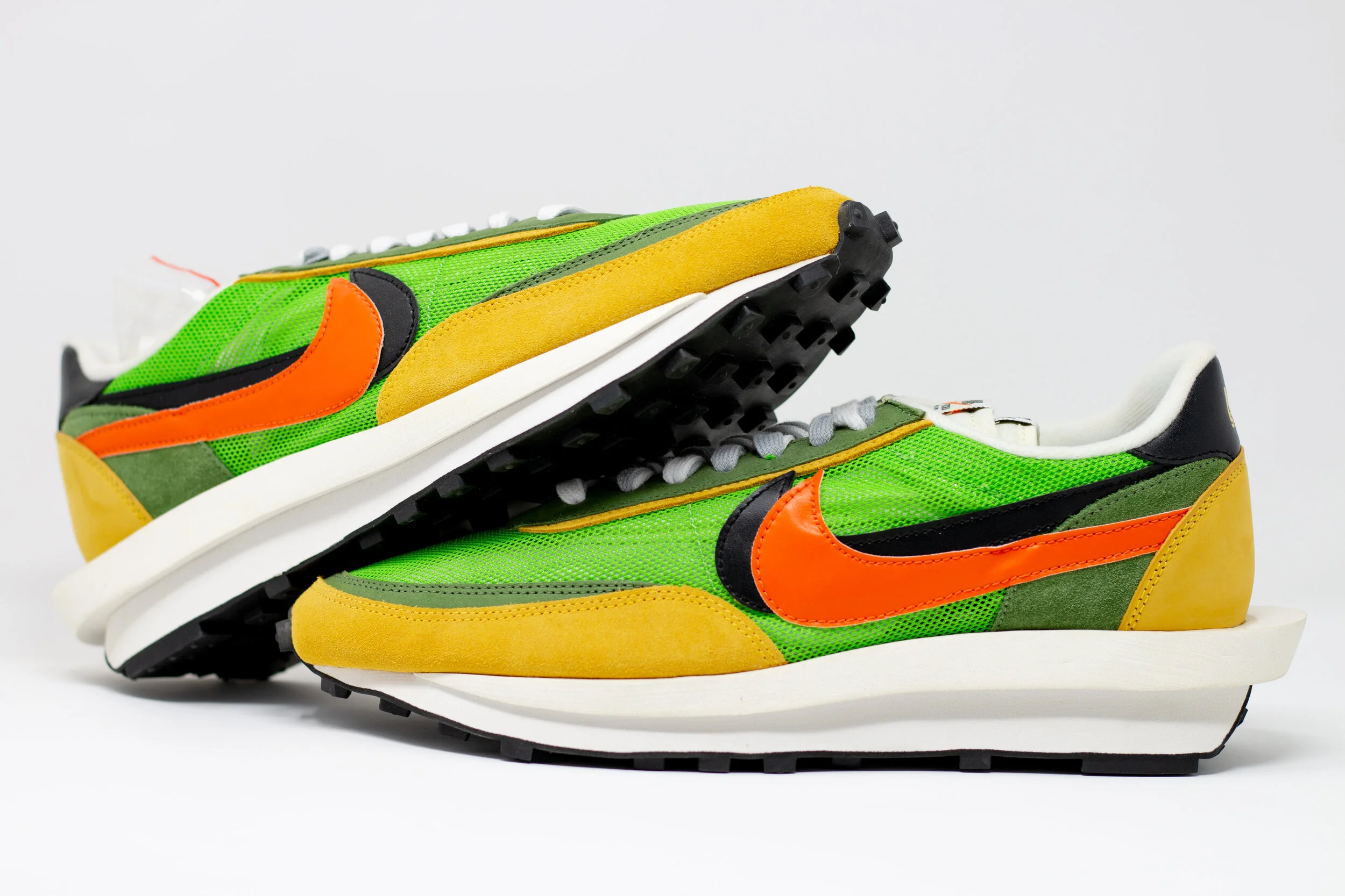 nike sacai waffle green