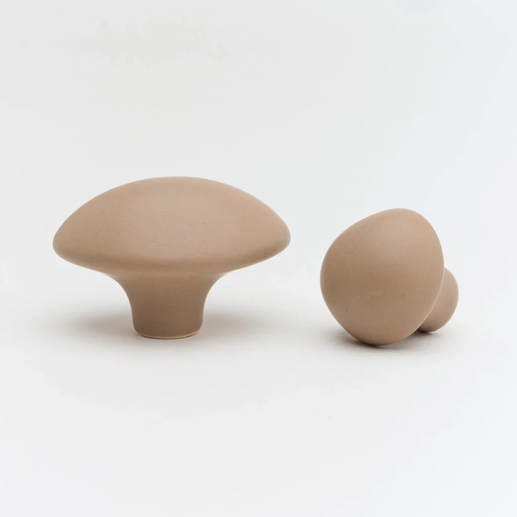lo-and-co-pebble-knob-9050-mushroom-group-2_Shopify_1024x1024.webp