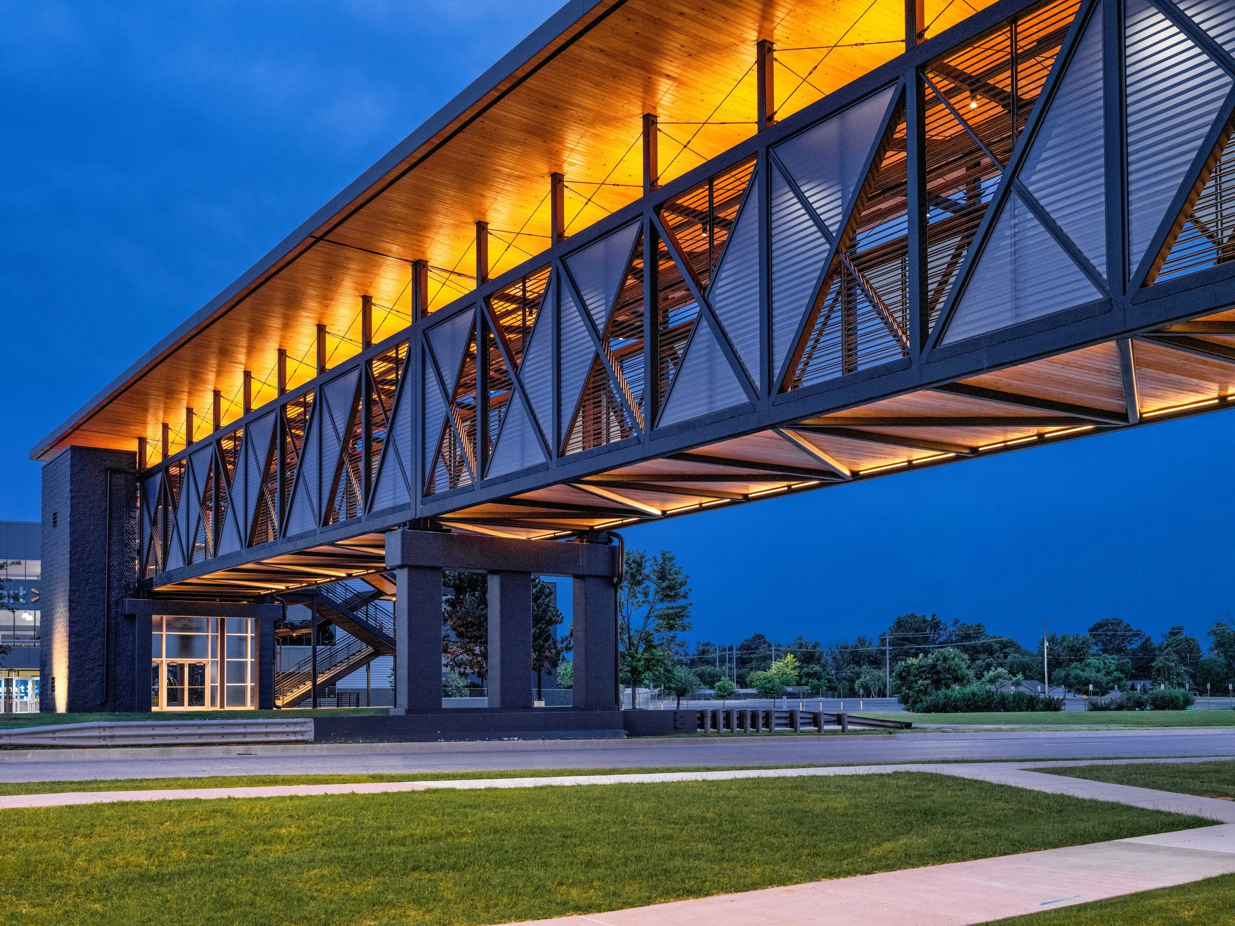 SkB - Pedestrian Bridge Transformation - 04.jpg