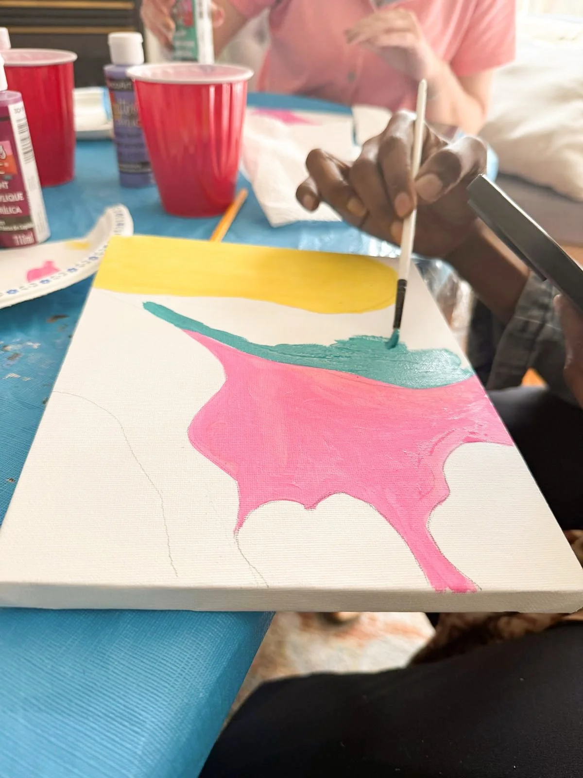 This week we joined @nisa.foundation Mississauga for a virtual art workshop led by our newest instructor, Amina @nubla_cnazcreations 

She introduced the women to boho-style art, a colourful and relaxed way of creating that celebrates freedom, creati