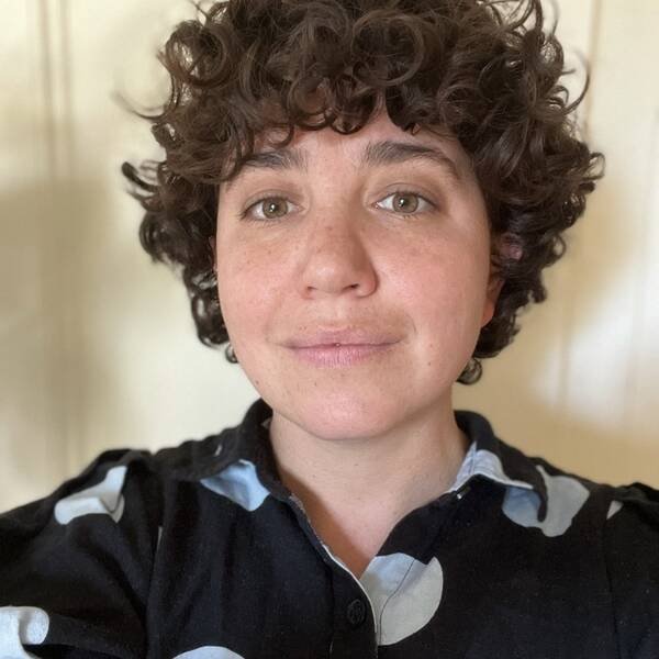 Kelly Viselman | she/her