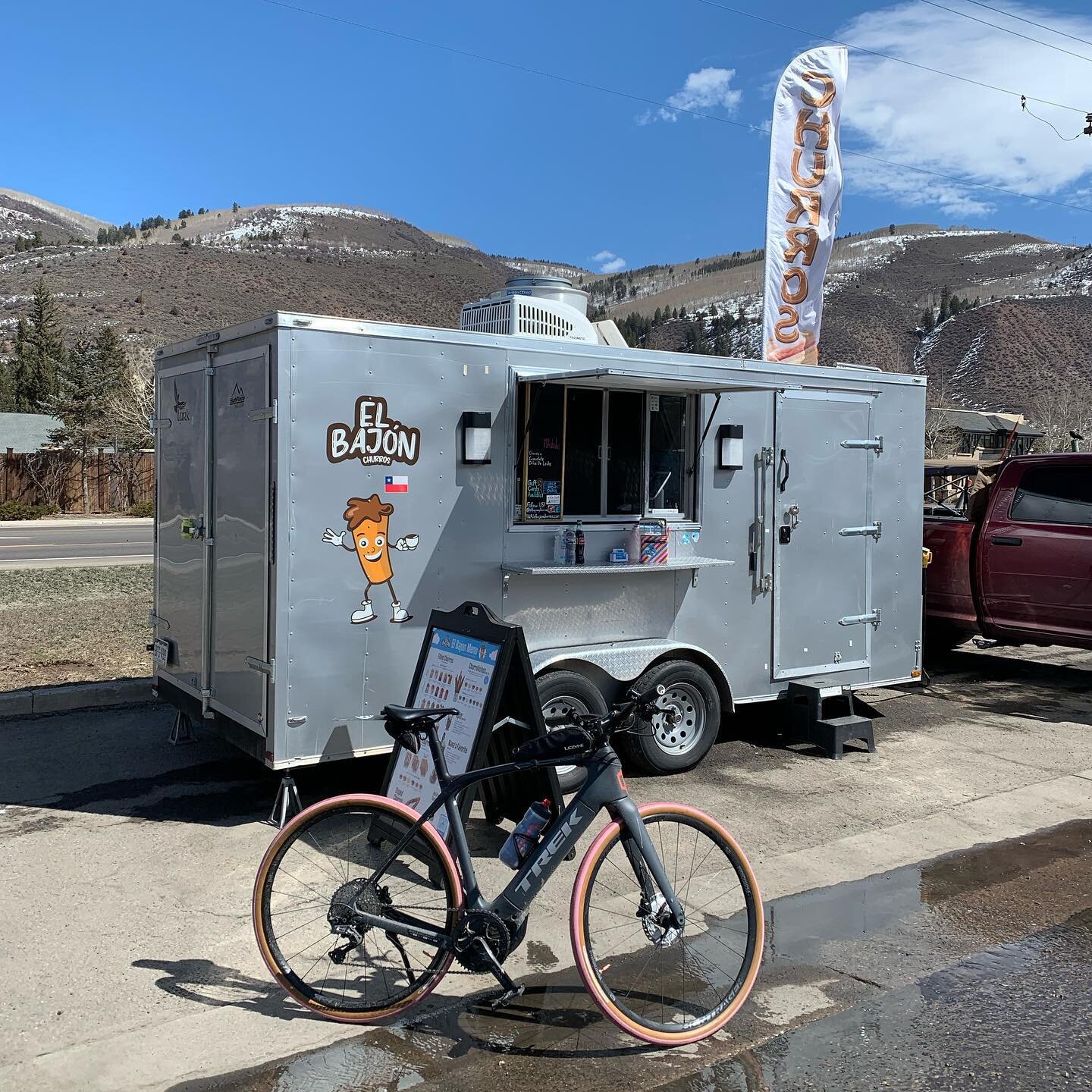 Who&rsquo;s hungry? 😋 @elbajonchurros is at Pedal Power TODAY! If you haven&rsquo;t tried their filled churros, you&rsquo;re missing out! Open now until 6pm. (We&rsquo;ll also be here until 6 today.)