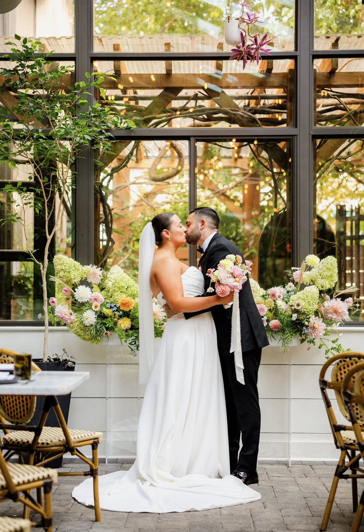 amandadave_philadelphia_osteria_intimate_wedding_image-628 2.jpg