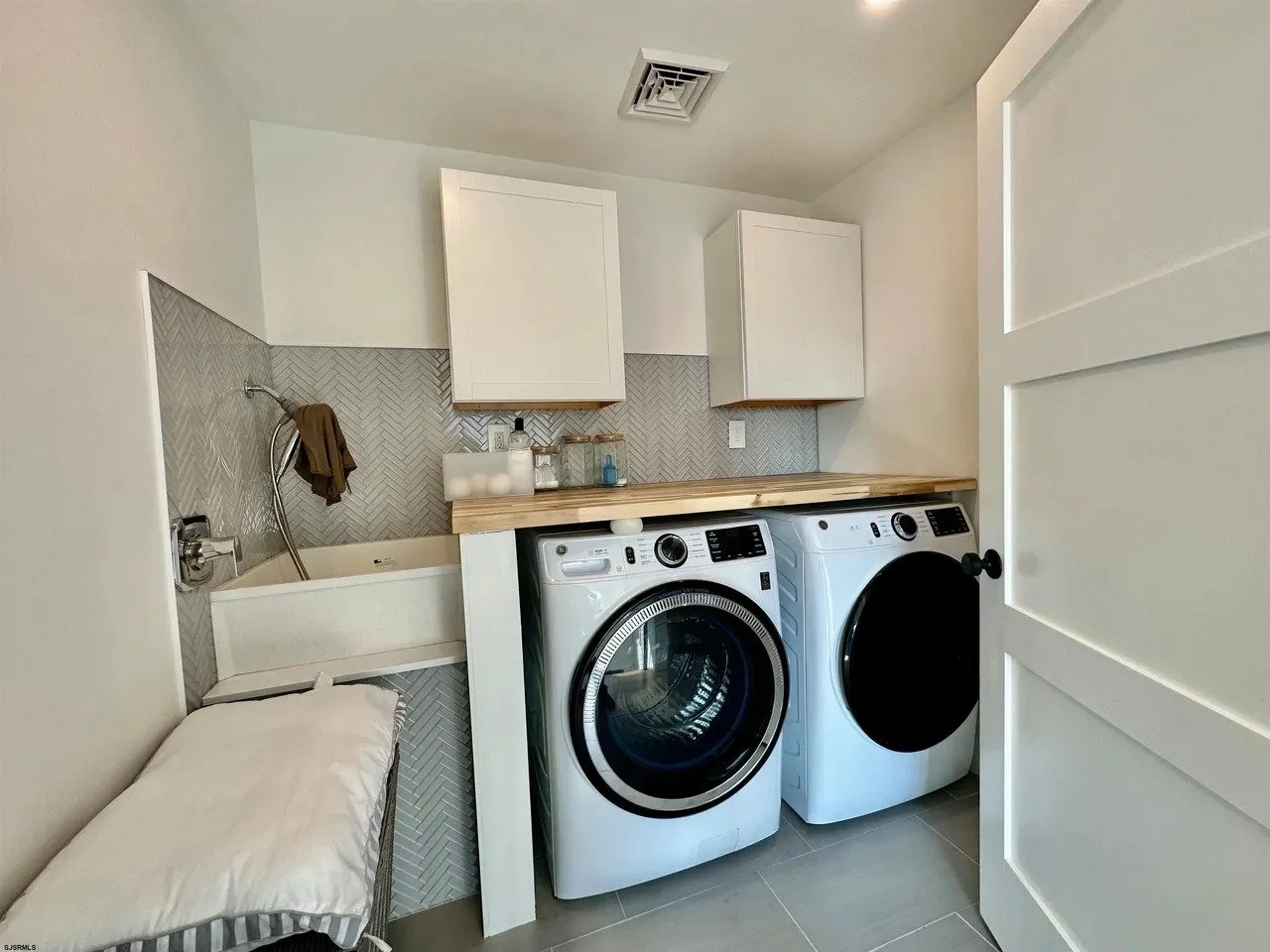 2101 - Didomenico Residence - View 58.jpg