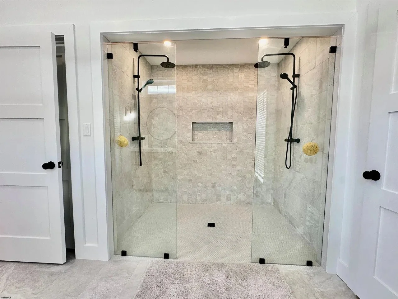 2101 - Didomenico Residence - View 46.jpg