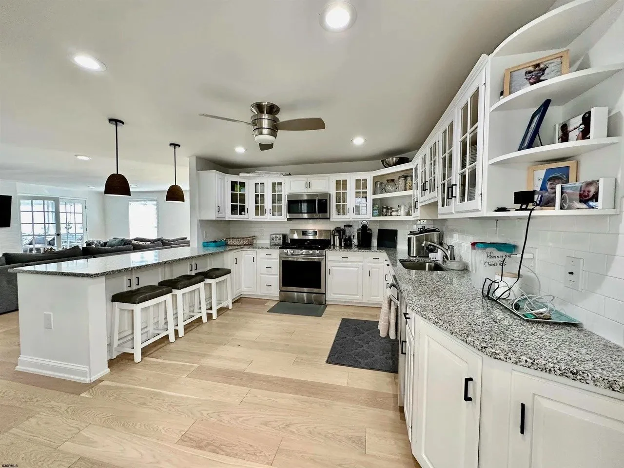 2101 - Didomenico Residence - View 22.jpg