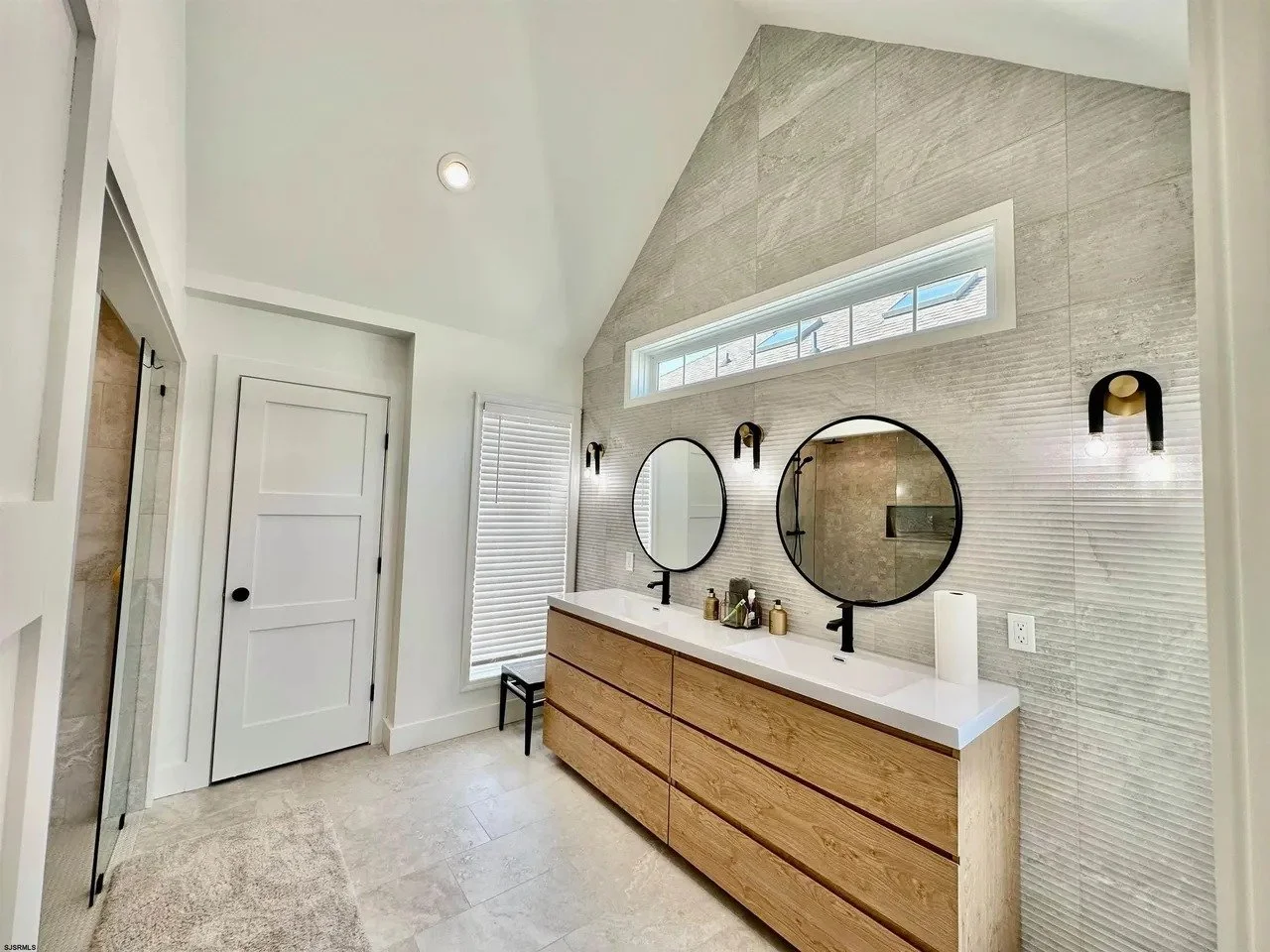 2101 - Didomenico Residence - View 47.jpg