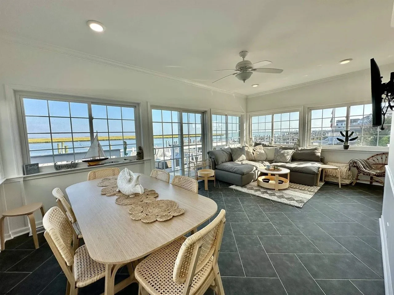 2101 - Didomenico Residence - View 26.jpg