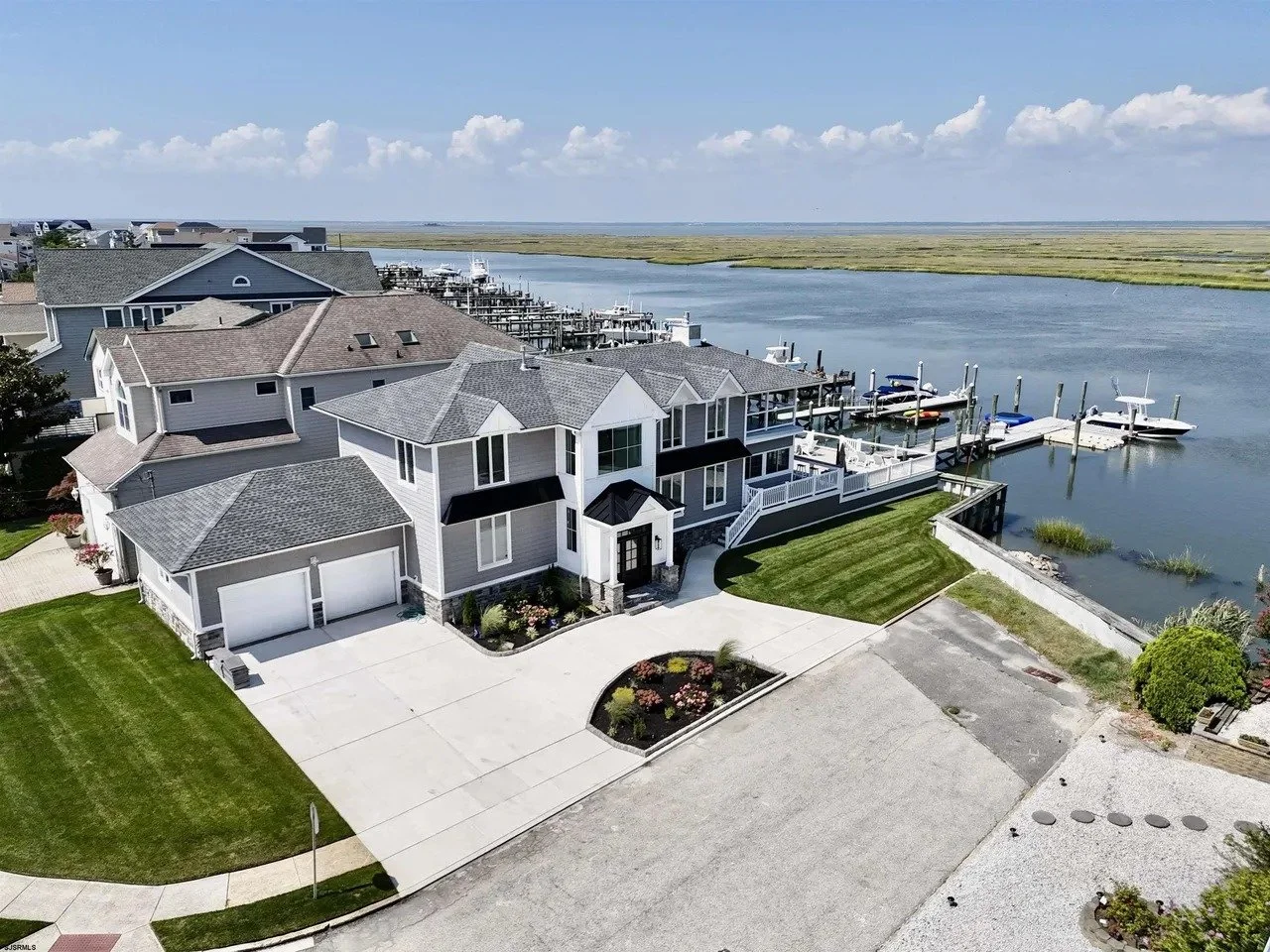 2101 - Didomenico Residence - View 1.jpg