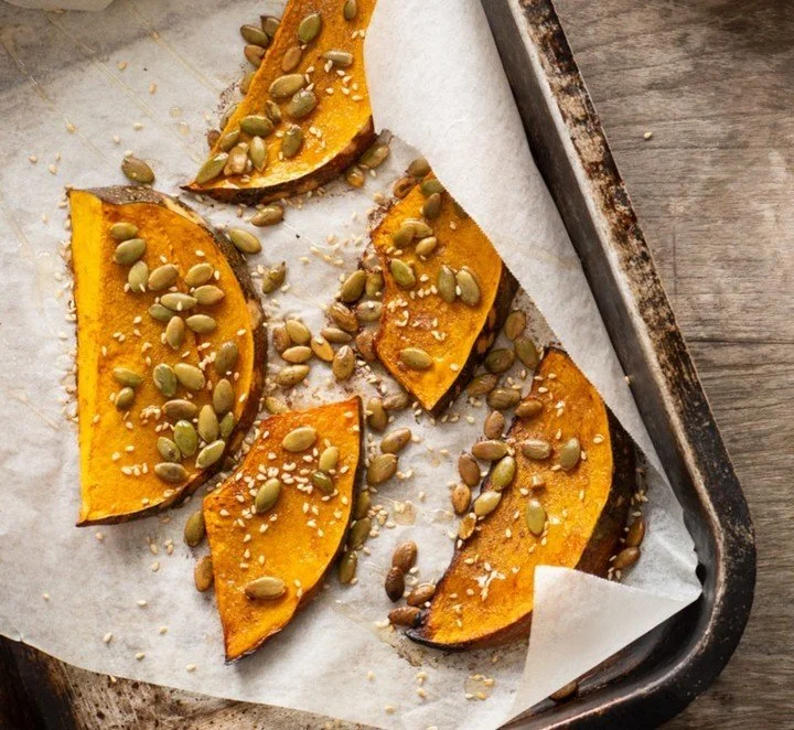 Cook the same food for you, your baby and your kids- a recipe for an easier life and family food. Take the humble  Jap pumpkin - a great baby's first food, a colourful, delicious vegetable available all year round
🎃 I leave the skin on (who has time