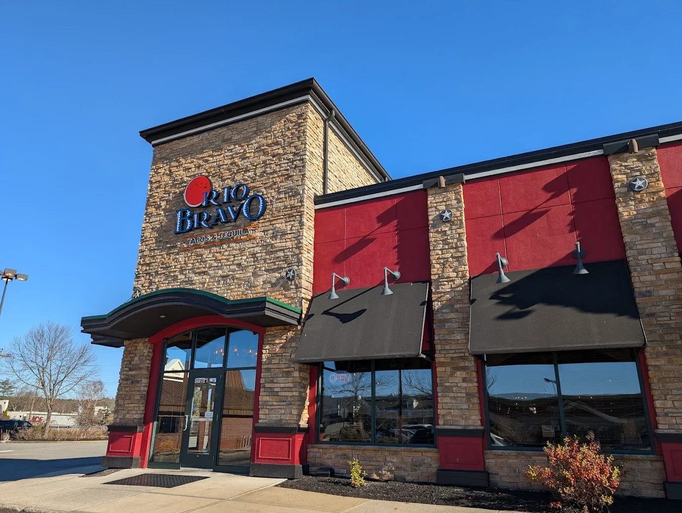 Dine to Donate at Rio Bravo