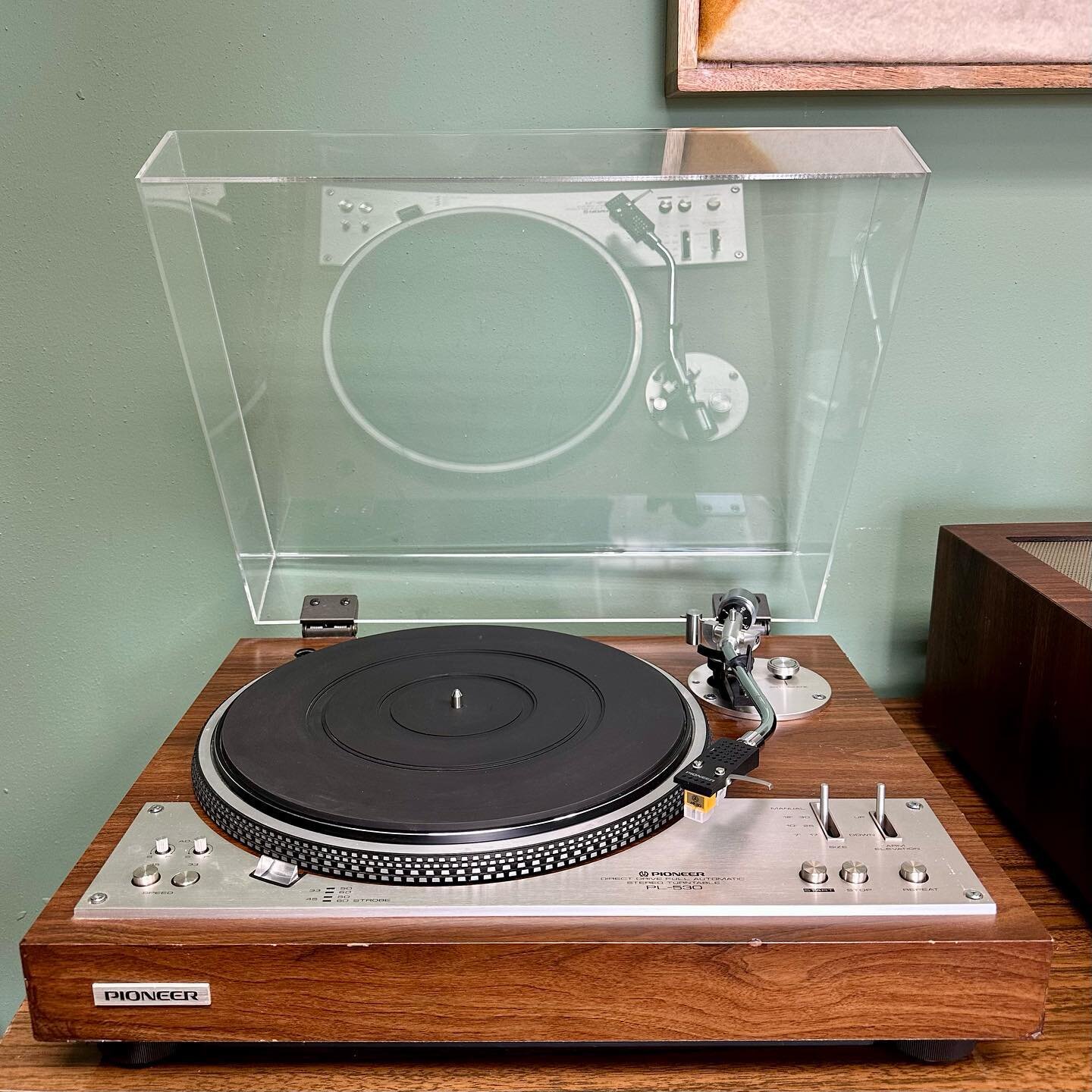 [AVAILABLE] When it comes to iconic turntables from the 1970s, the Pioneer PL-530 is at or near the top of the list. This ultra quiet direct drive table features fully automatic operation and a brand new Nagaoka MP110 cartridge (a $190 value.) We hav