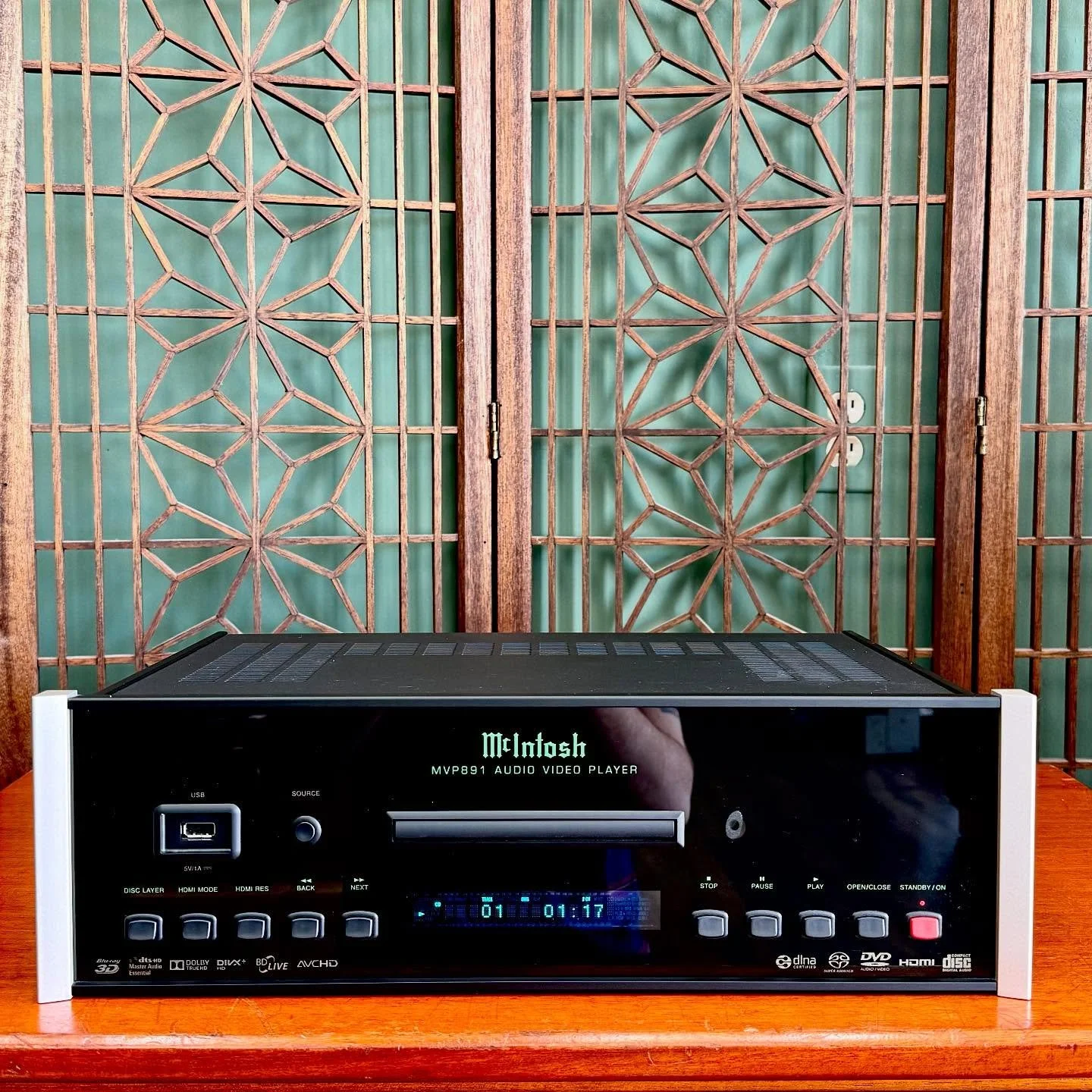 [AVAILABLE] Although not our number one request, we get the occasional ask for high quality CD players. The sad truth is it&rsquo;s hard to source quality CD players because the market is flooded with so much low quality junk.
This McIntosh MVP891 is