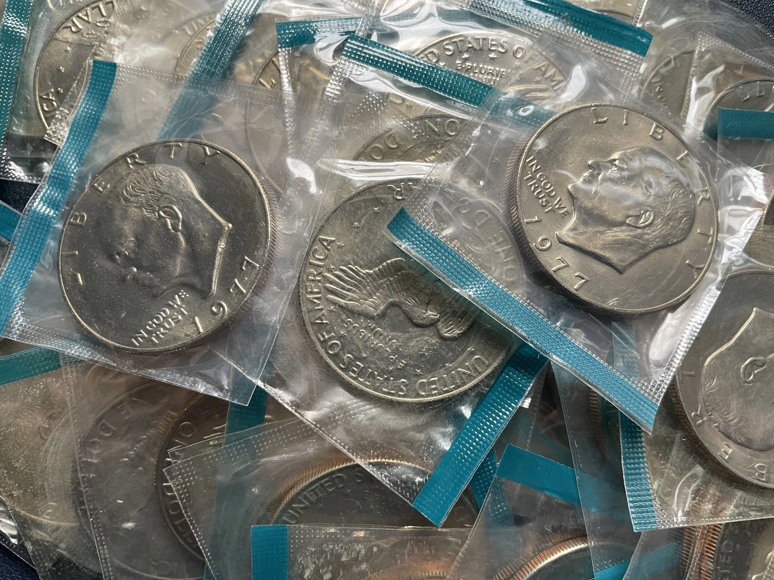 1977 P Eisenhower Dollars (Mint Cello).JPG