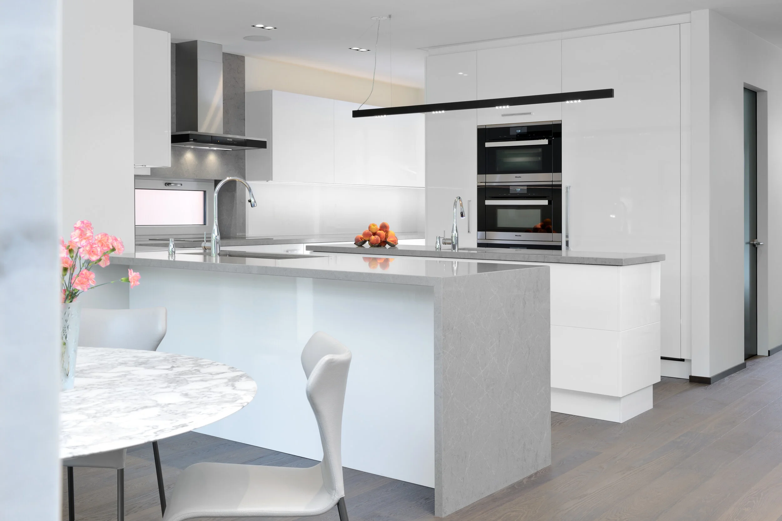 Canadian kitchen cabinets