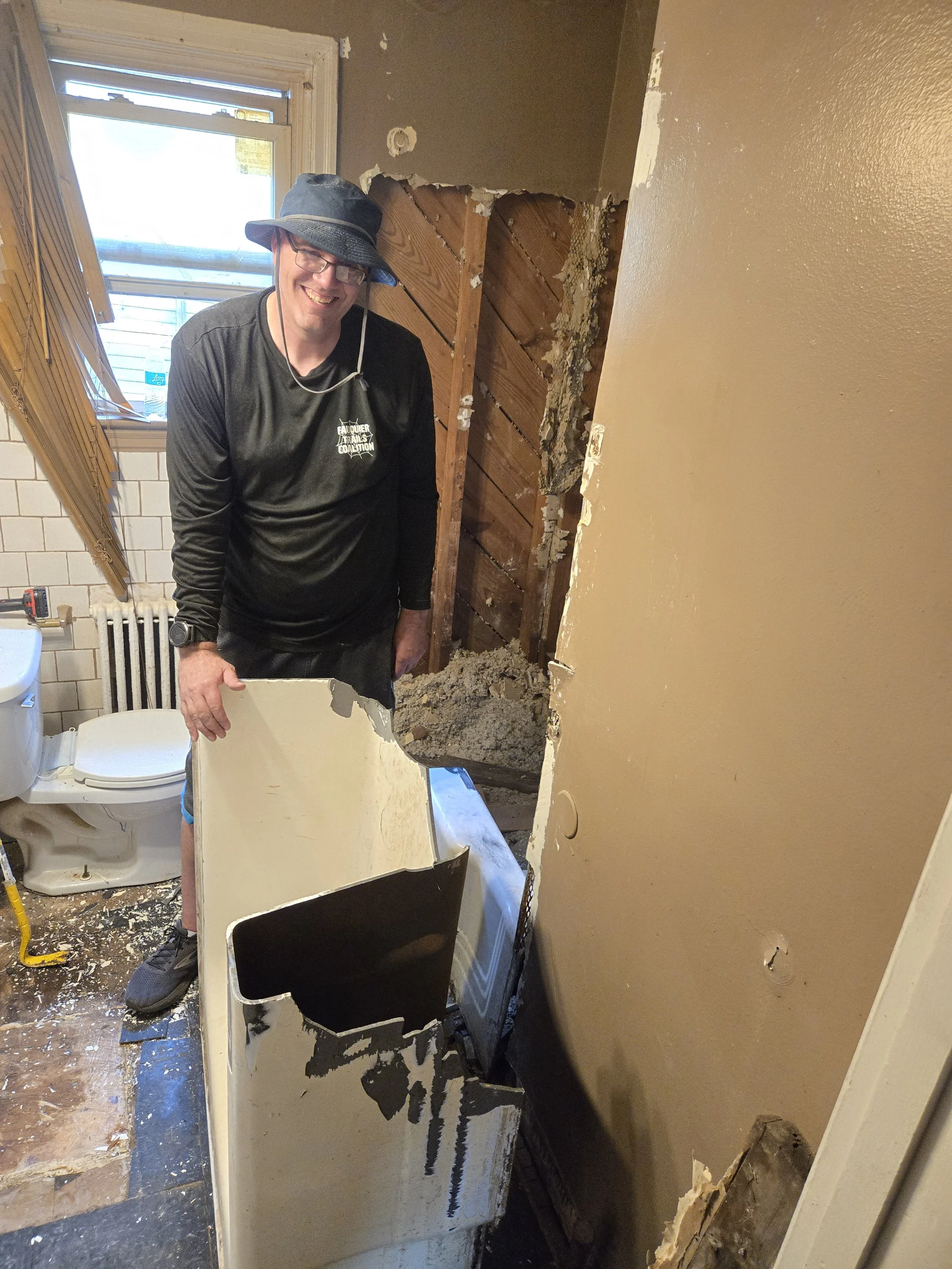 tub removal.jpg
