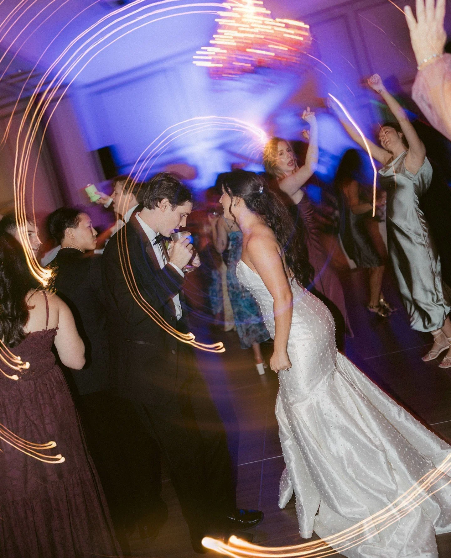 Julia &amp; Jackson&rsquo;s reception at the Grand Bohemian was the definition of timeless elegance meets all-night fun. A five-tier cake that looked almost too stunning to cut and a dance floor that never slowed down. It was the perfect way to celeb
