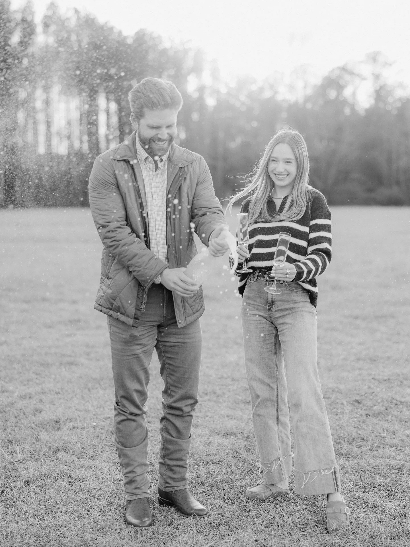 The sweetest surprise for Liv &amp; JR&rsquo;s engagement!✨

The way they look at each other says everything. Proof that love doesn&rsquo;t need direction&mdash;just good light and honest connection.