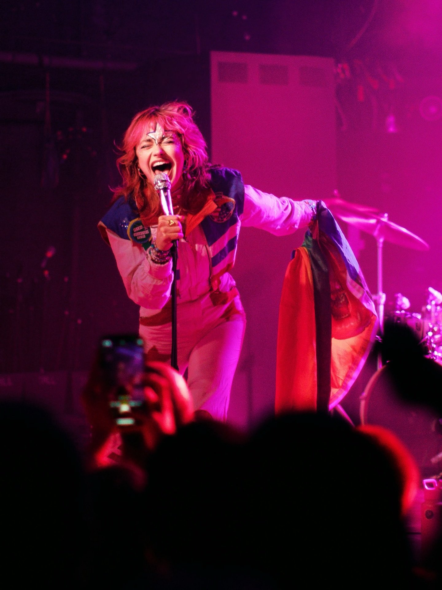 @maris.wav at @brighton_music !! ⭐️🌈 

📷: @thejuiceboxpress