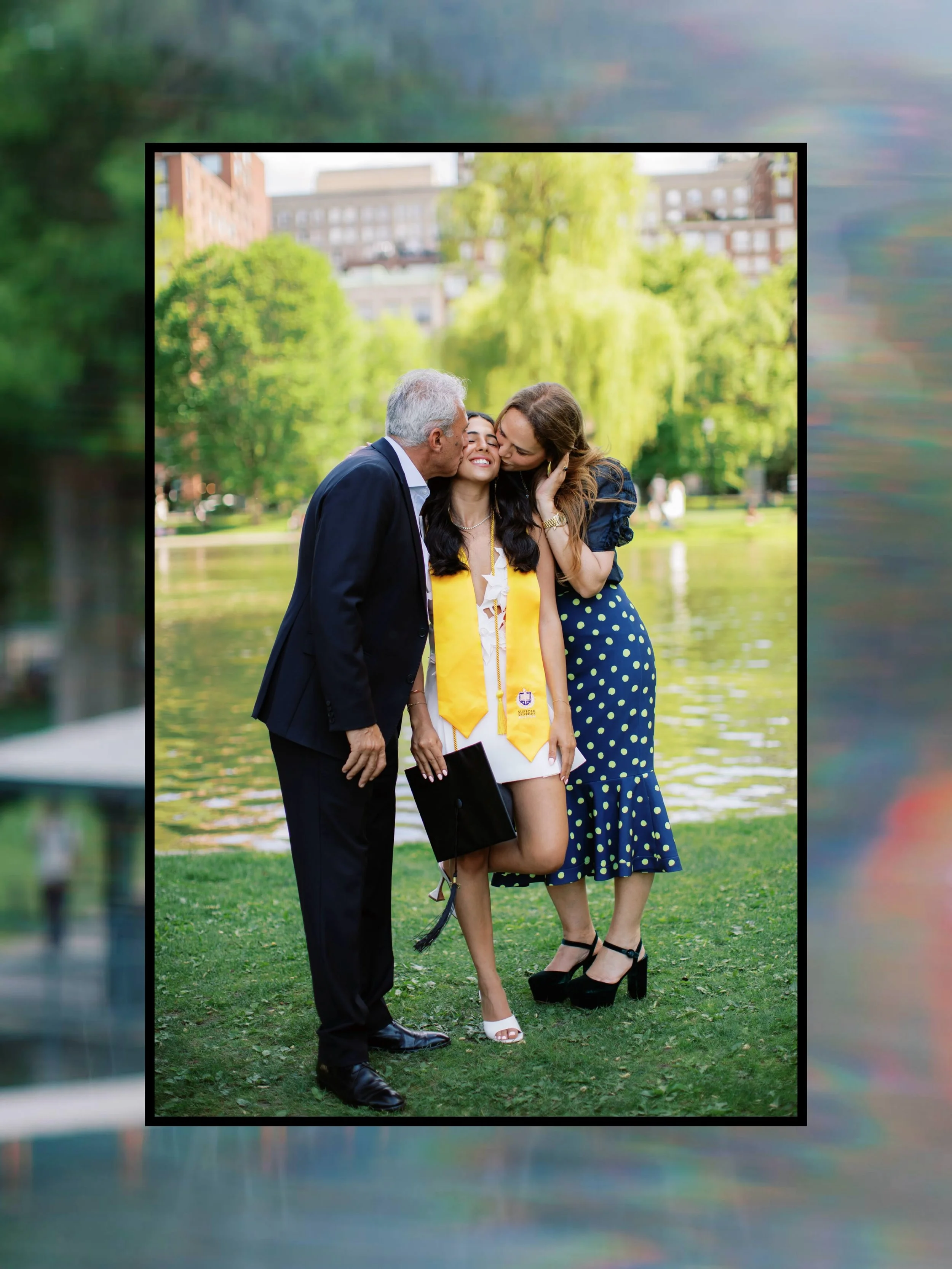Highlights from Lana&rsquo;s grad/family session at the Public Garden 🌞
