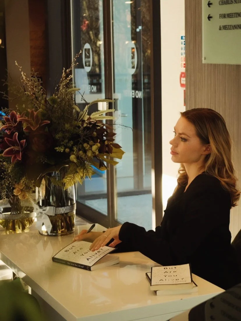 Recent work :)) for @kinshippetsuk on your cat&rsquo;s name, @metro.co.uk on people pleasing, @live_science on my fav yoga mats, @gathered.living on dating apps (🫠) and a fun collab with @jacamouk on the rise of run clubs! All linked in my stories i