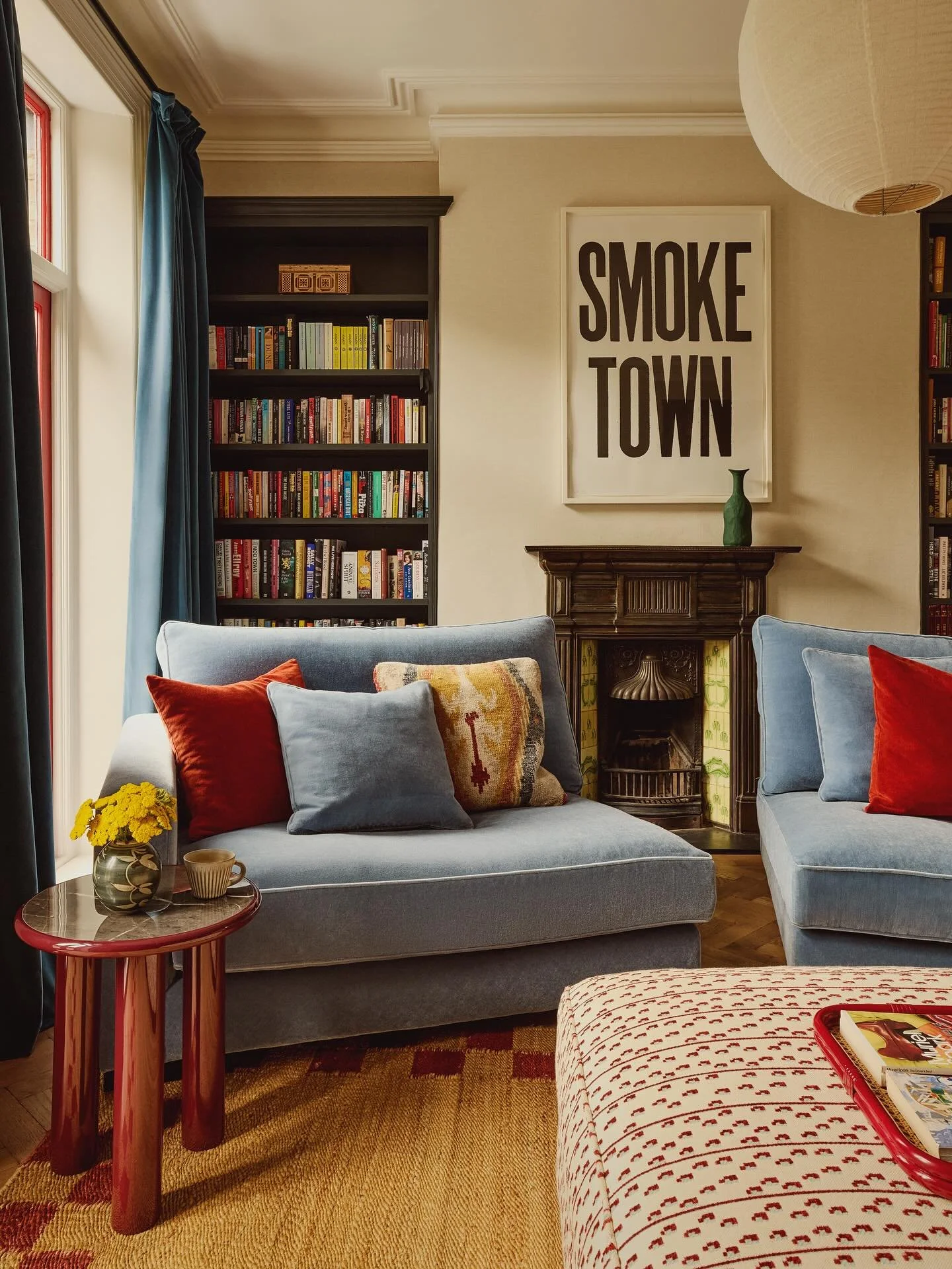 Smoke Town ✨ This graphic artwork by David Austen sets the tone in the TV snug here, designed carefully over time for Michelle Dockery & her husband in their West London home. 
We recovered a Roche Bobois sofa (which splits & pushes together