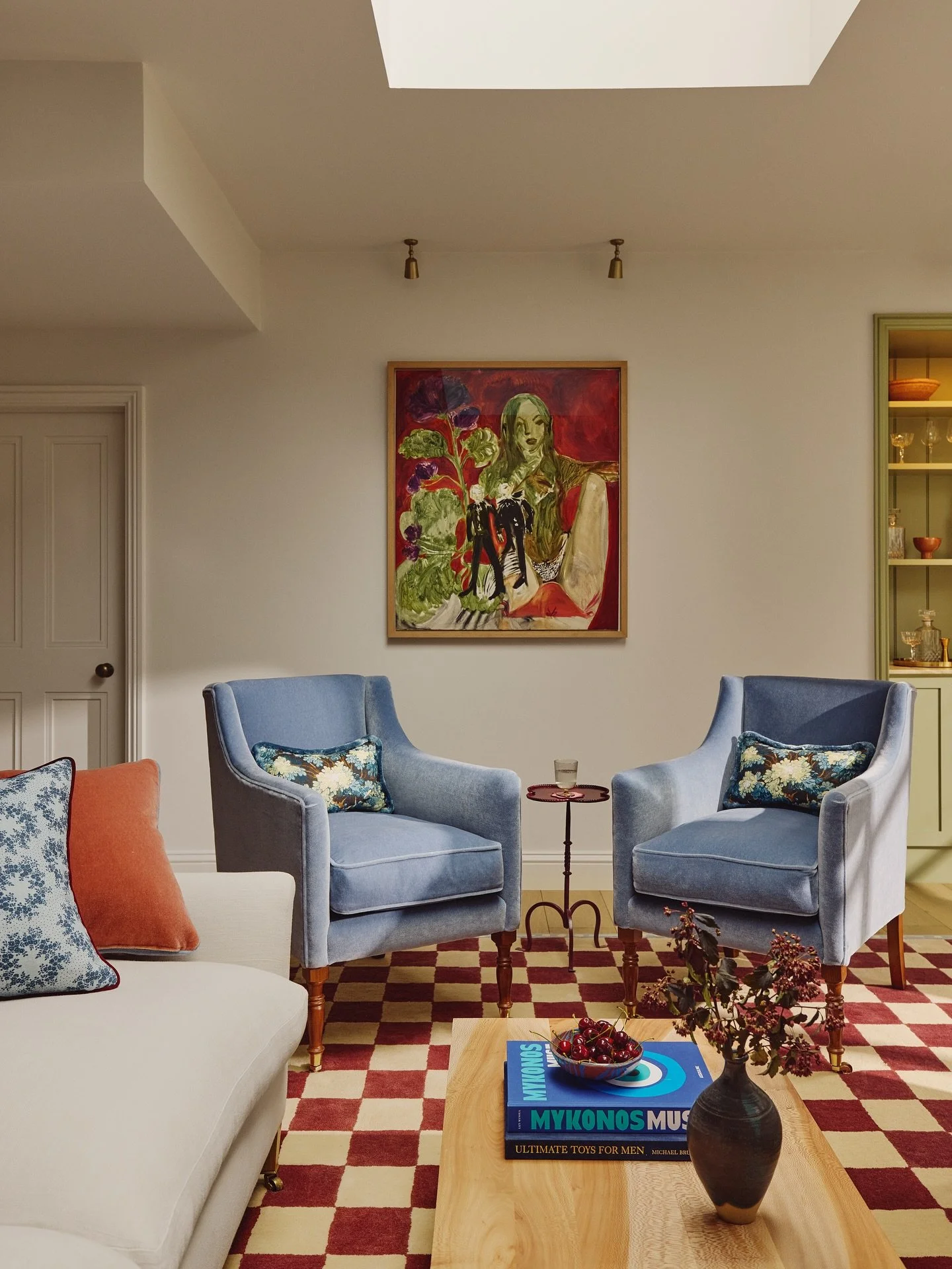 Reminiscing over this lovely reception room in my Clapham project &hearts;️. This space was made possible due to a complex dig &amp; extension so architecturally it was always going to feel different to the rest of the house with all of its tradition