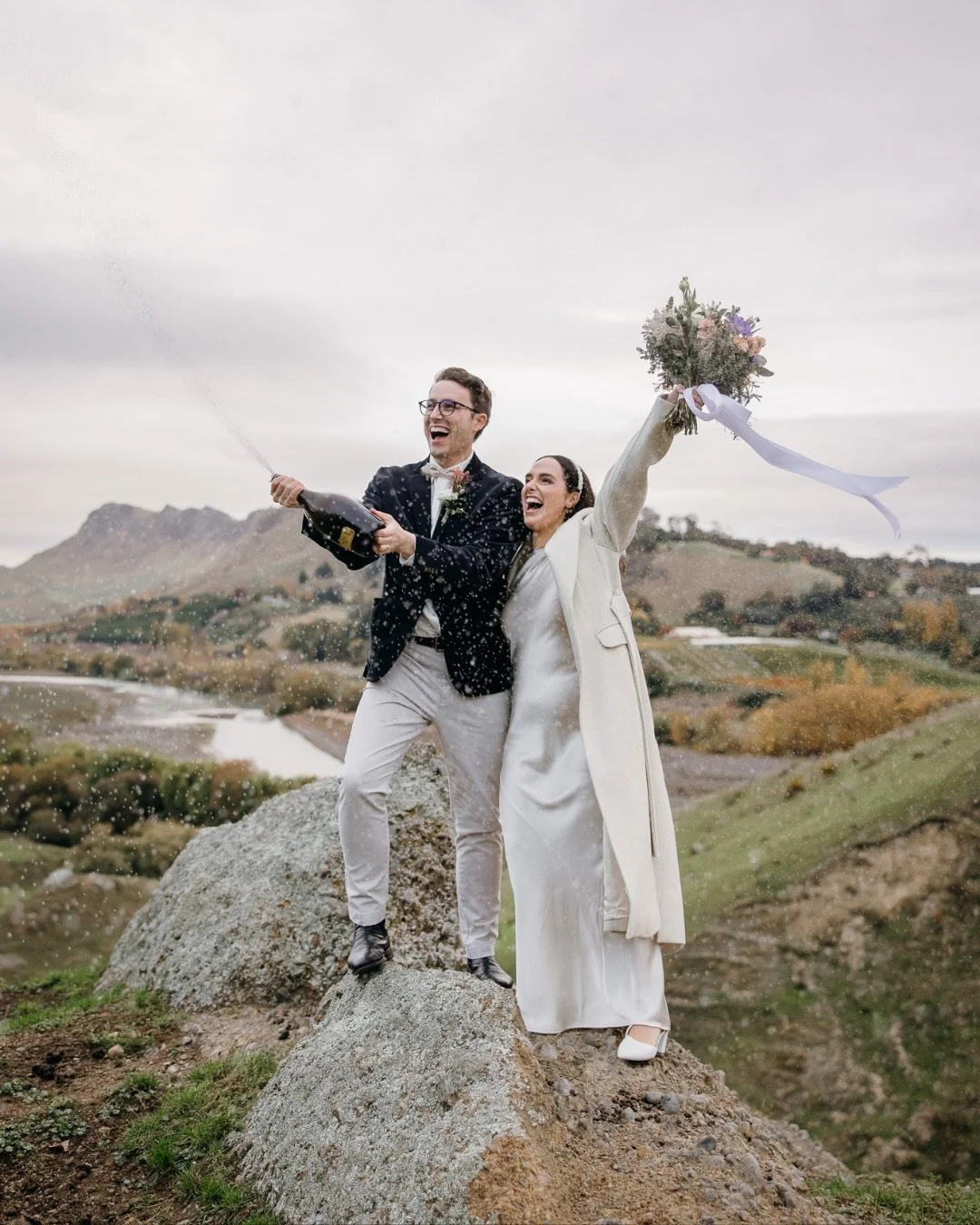Thought it was about time to introduce these lovers to the grid! 👰🤵
Jess + James had the loveliest of elopements overlooking the Tuki valley in front of family. And then later joined by the VIPs themselves, or should I say VIDs - their dachshunds D