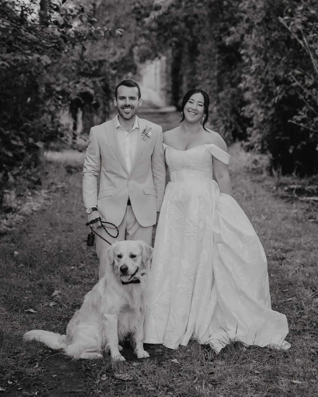 Some couples just make your job too easy. What a perfect day for Chloe &amp; Ryan. Smiles all day and big love for this pair (and Ollie the golden retriever who was rocking his lil bowtie!)
*
*
Venue: @village.vineyards 
Florals: @florenceandflora_ 
